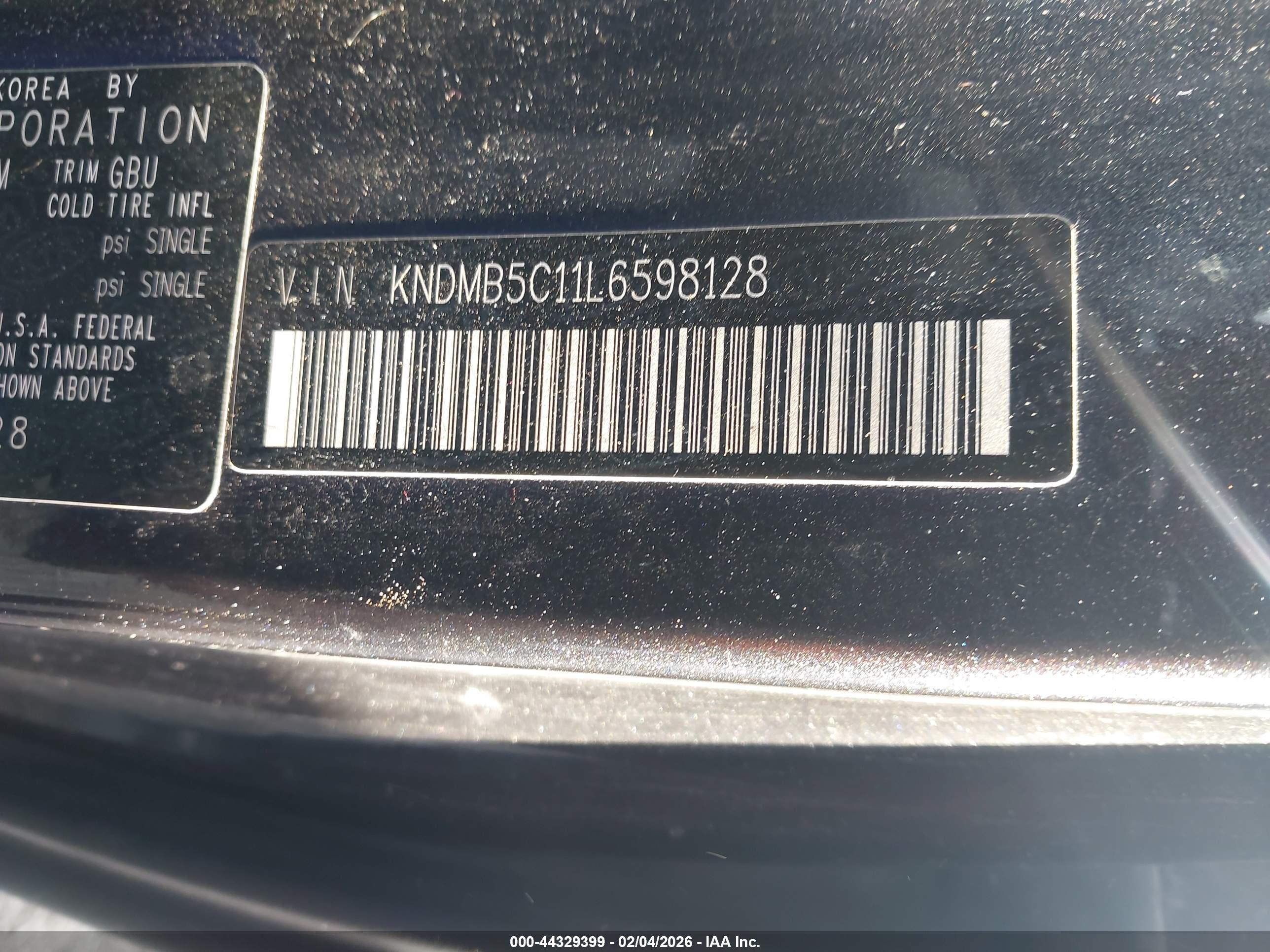 KIA SEDONA image 9