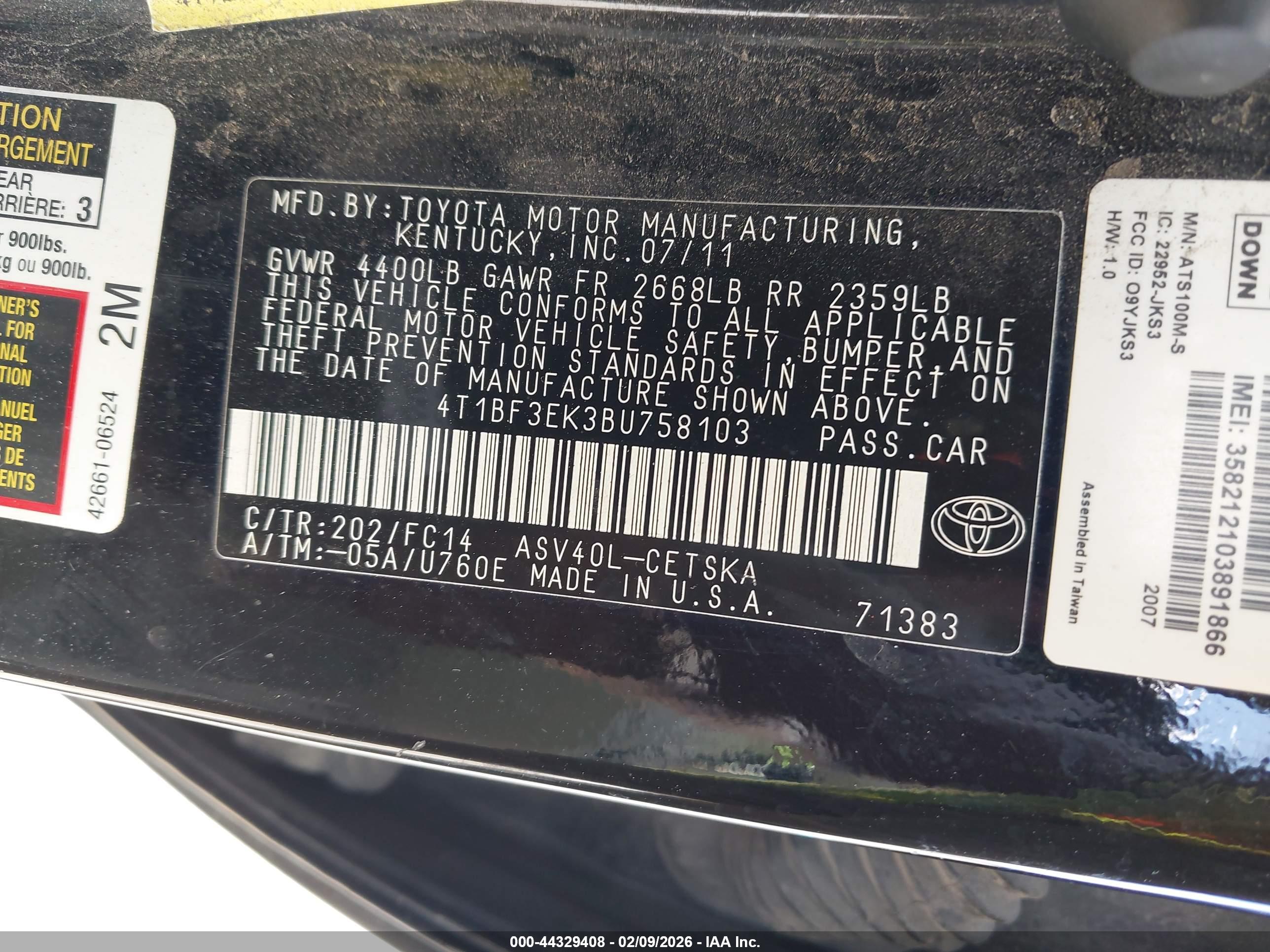 TOYOTA CAMRY image 9