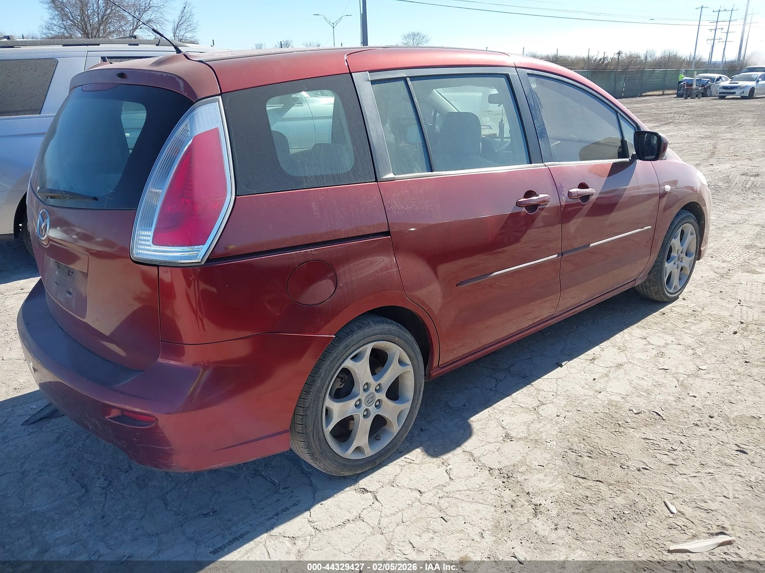 MAZDA MAZDA5 image 4