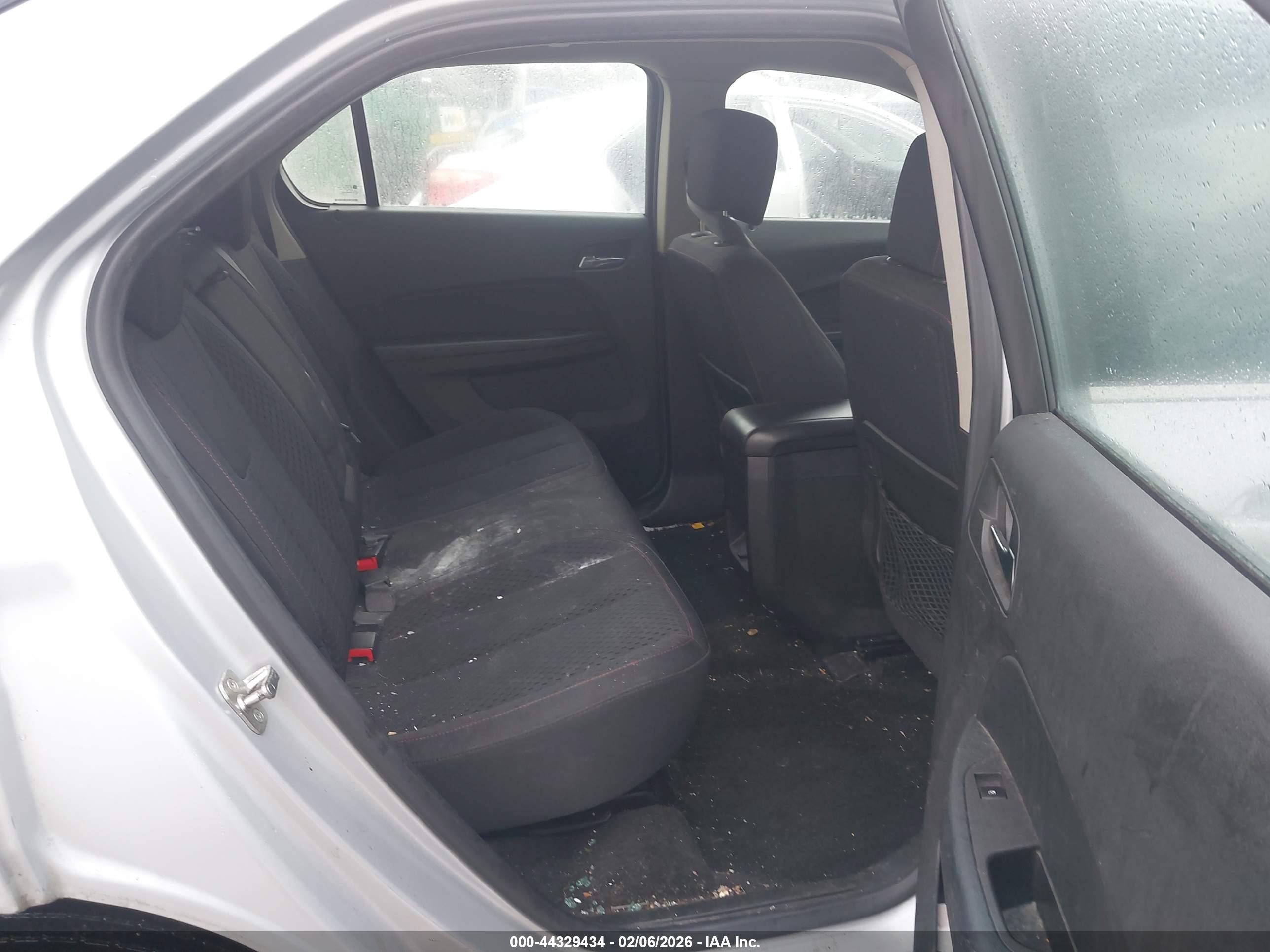 CHEVROLET EQUINOX image 8