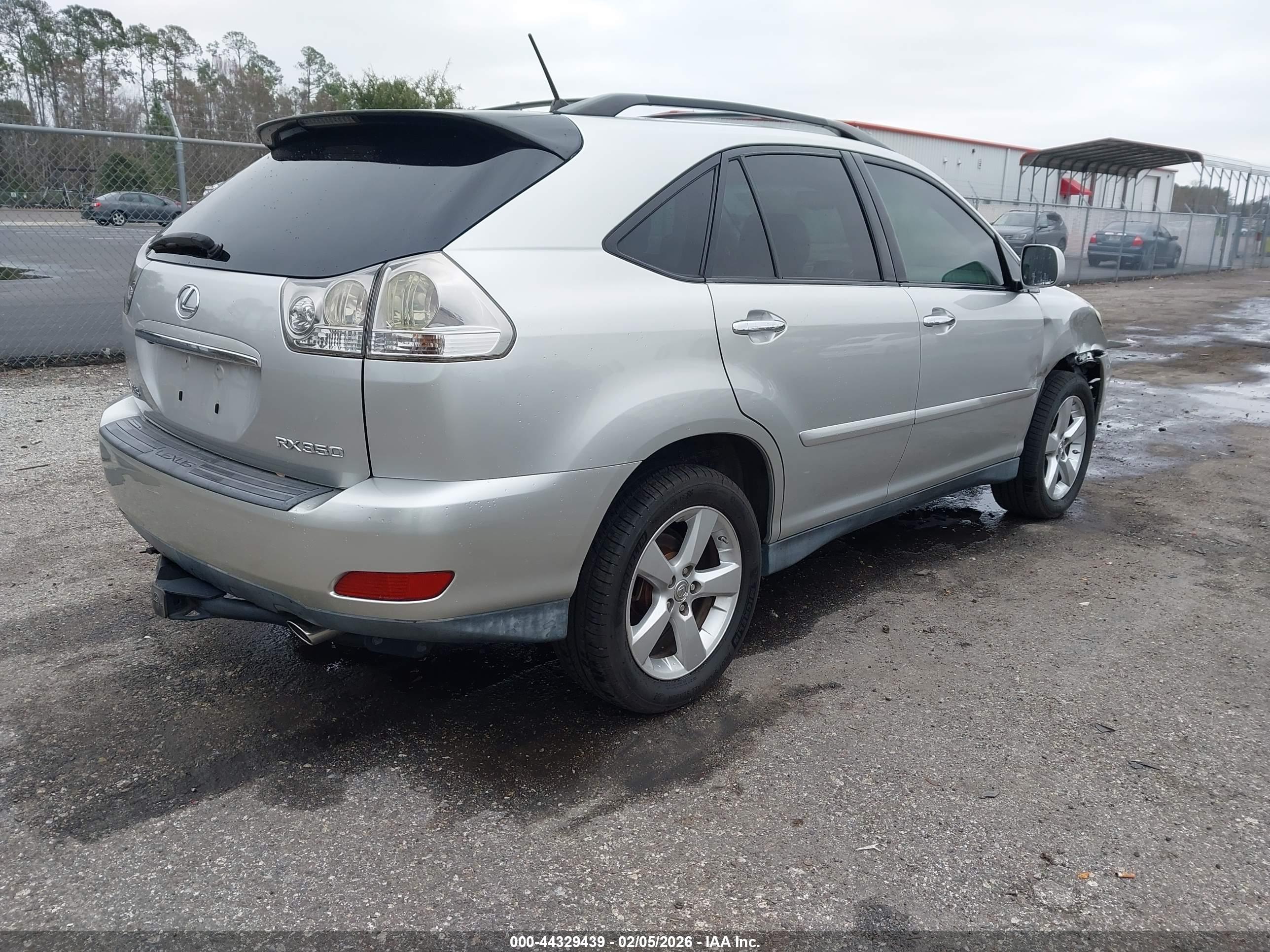 LEXUS RX image 4