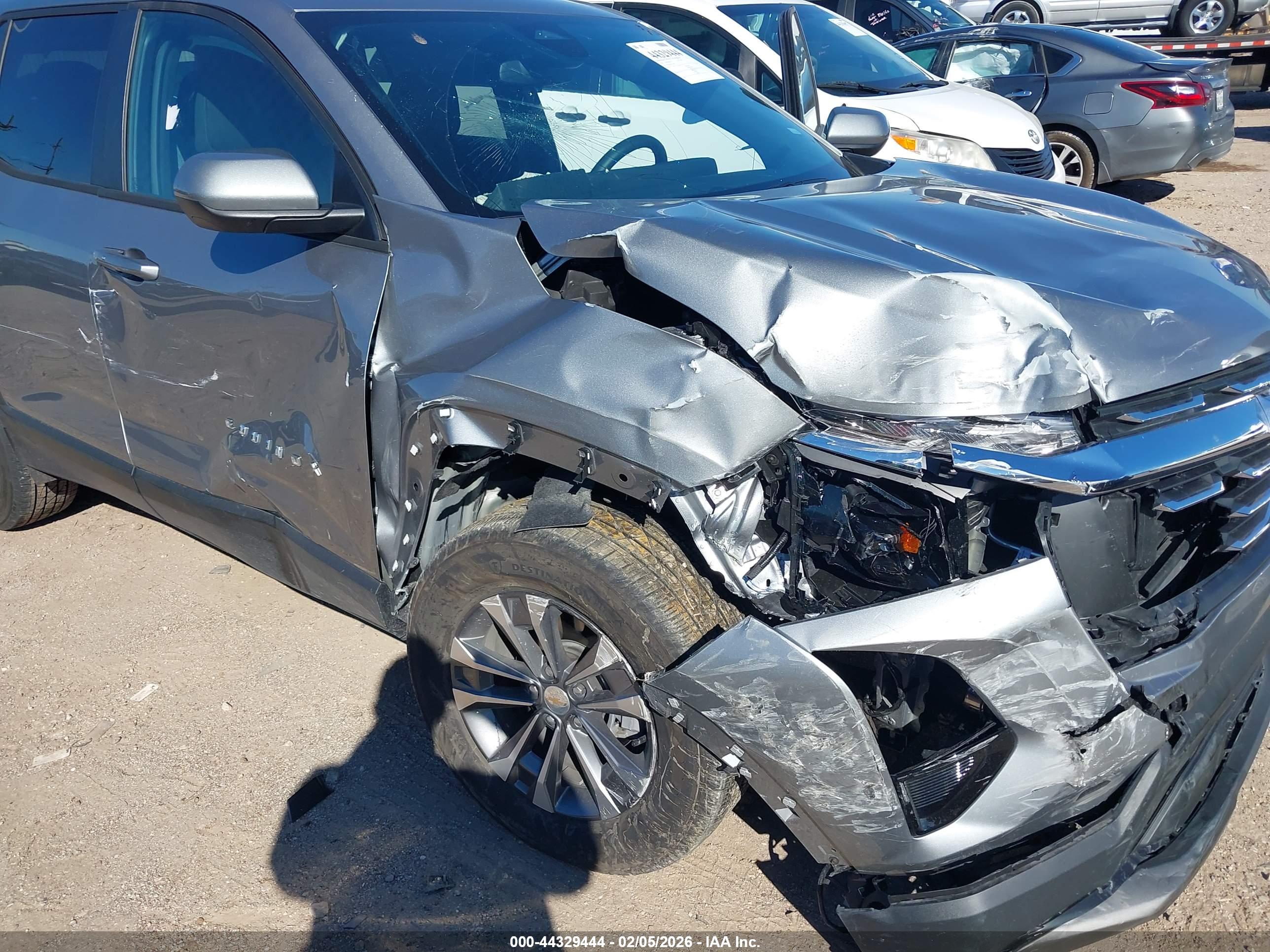 CHEVROLET EQUINOX image 6
