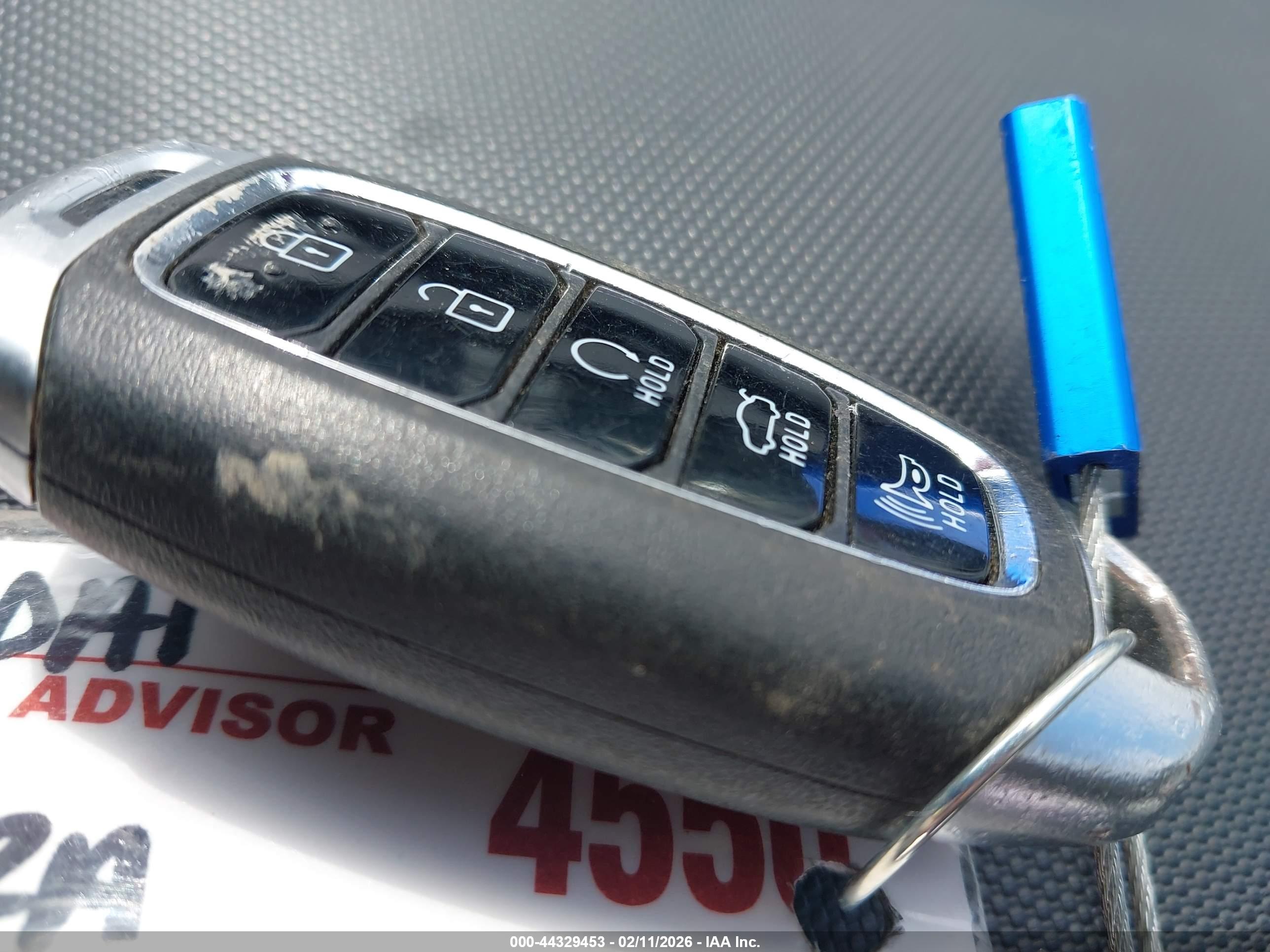 HYUNDAI ELANTRA image 11