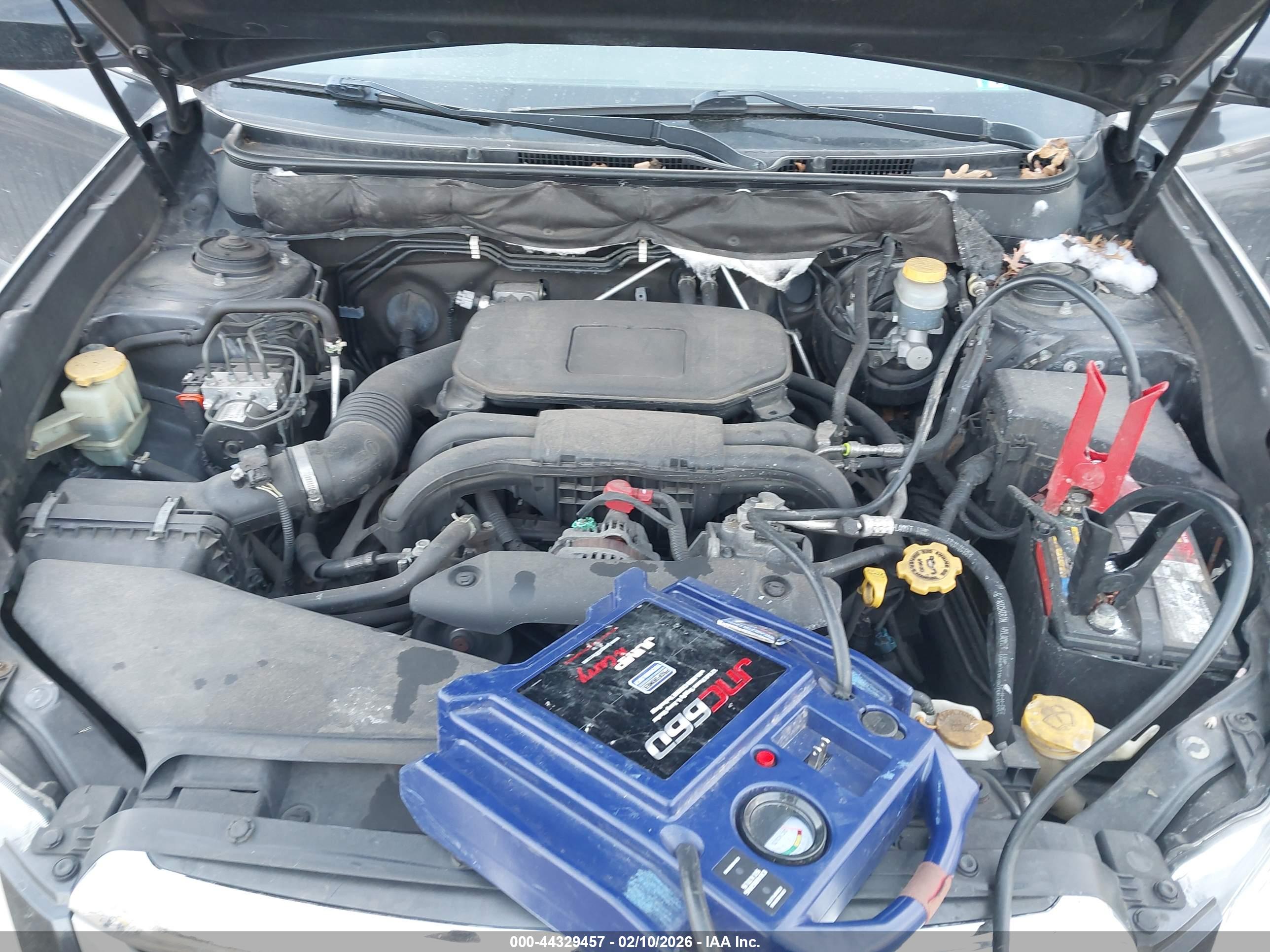 SUBARU OUTBACK image 10
