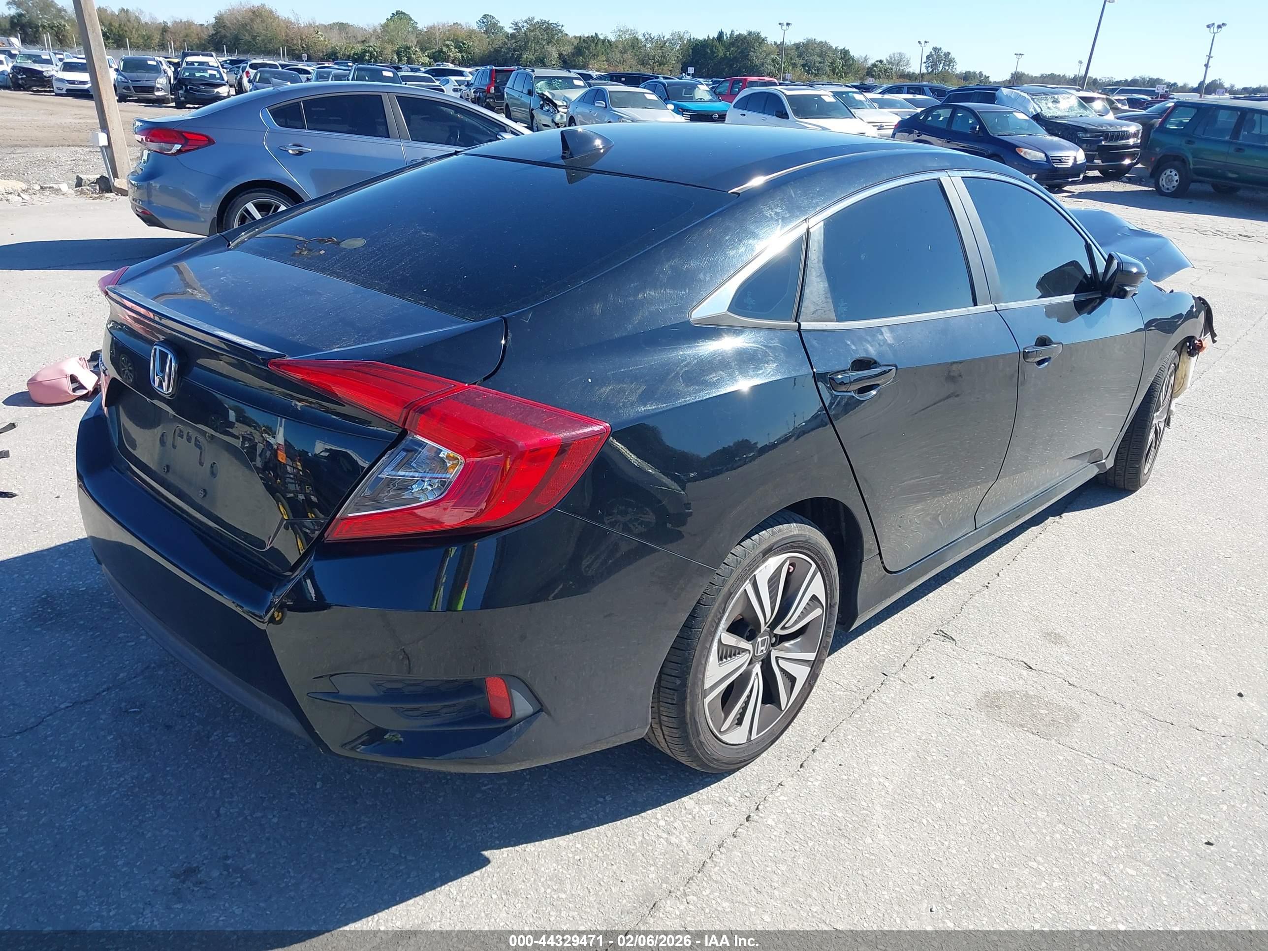 HONDA CIVIC image 4