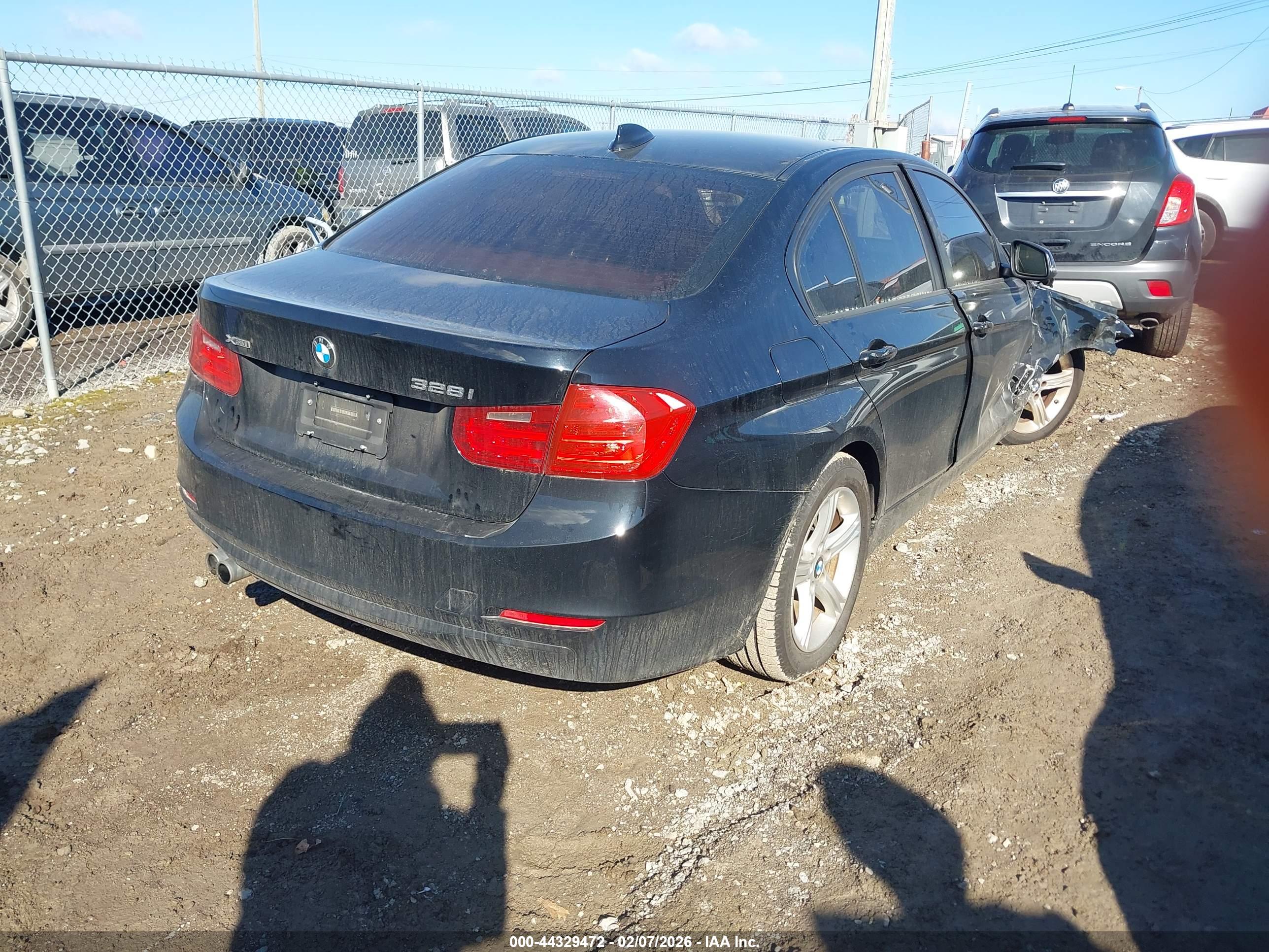BMW 328I image 4