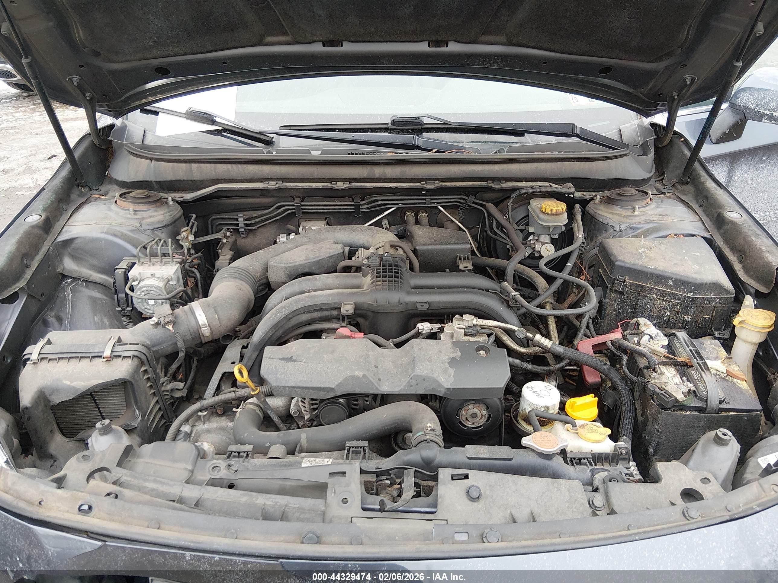 SUBARU OUTBACK image 10