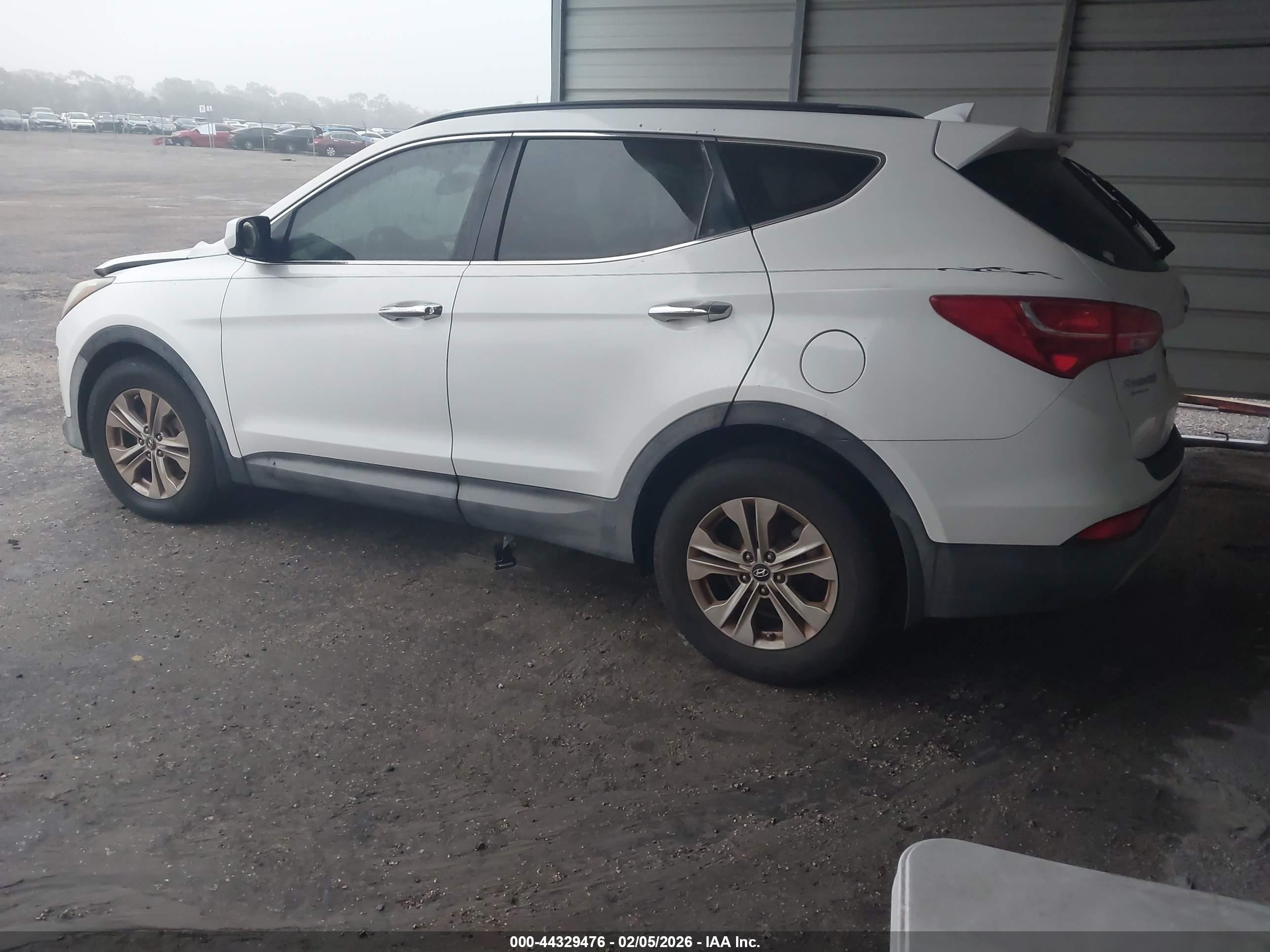 HYUNDAI SANTA image 3