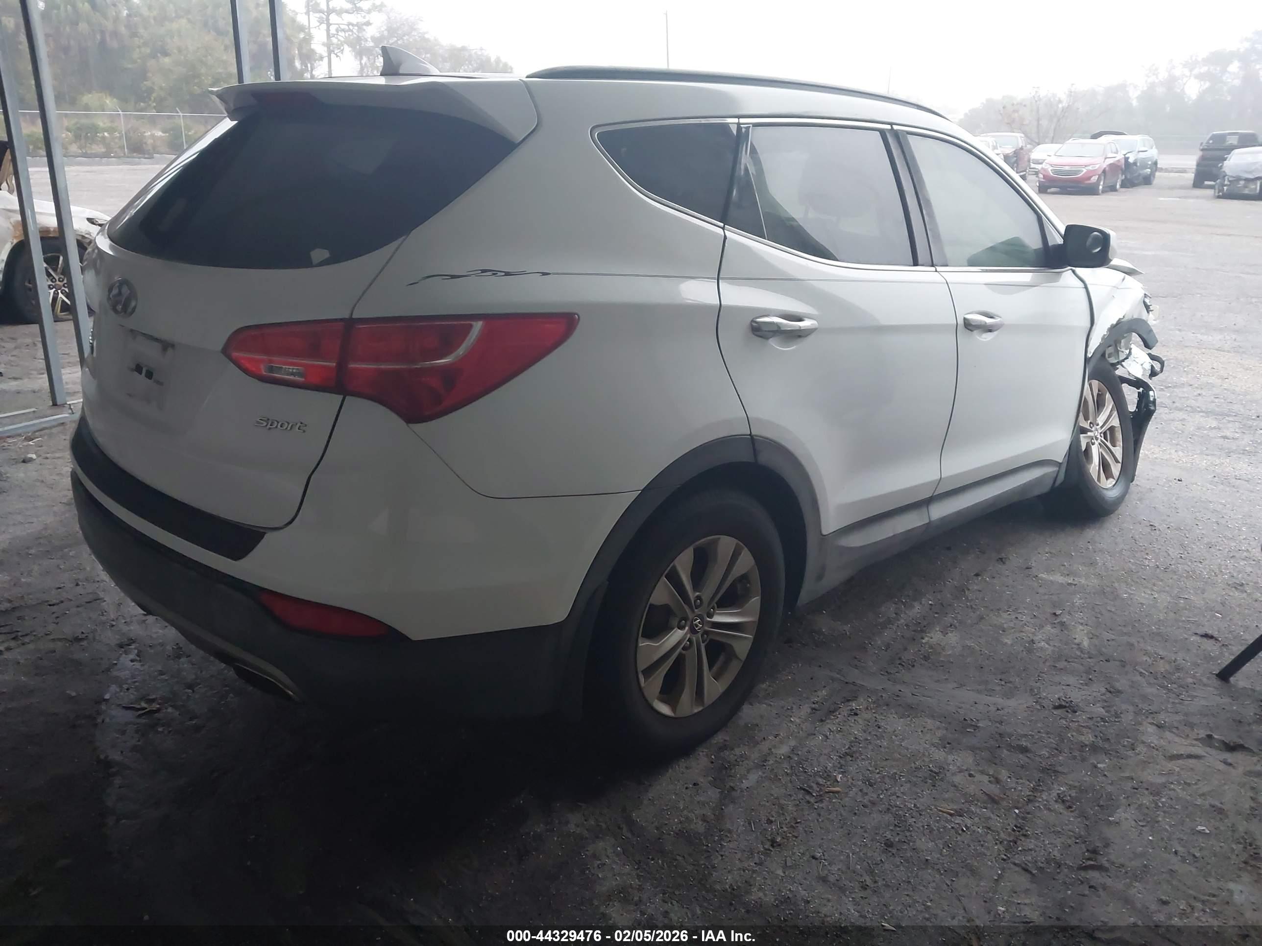 HYUNDAI SANTA image 4
