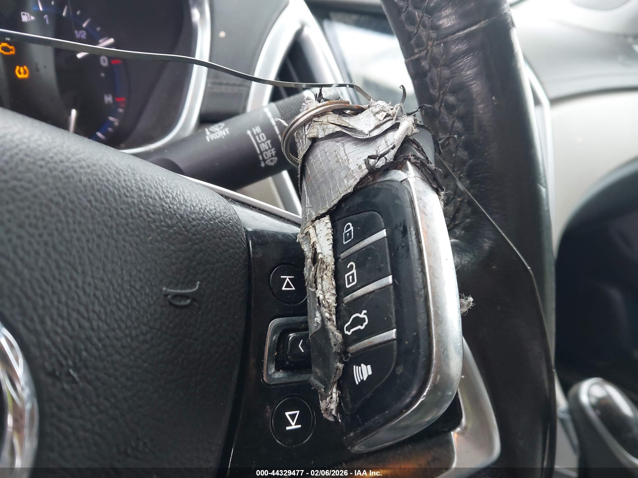 CADILLAC SRX image 11