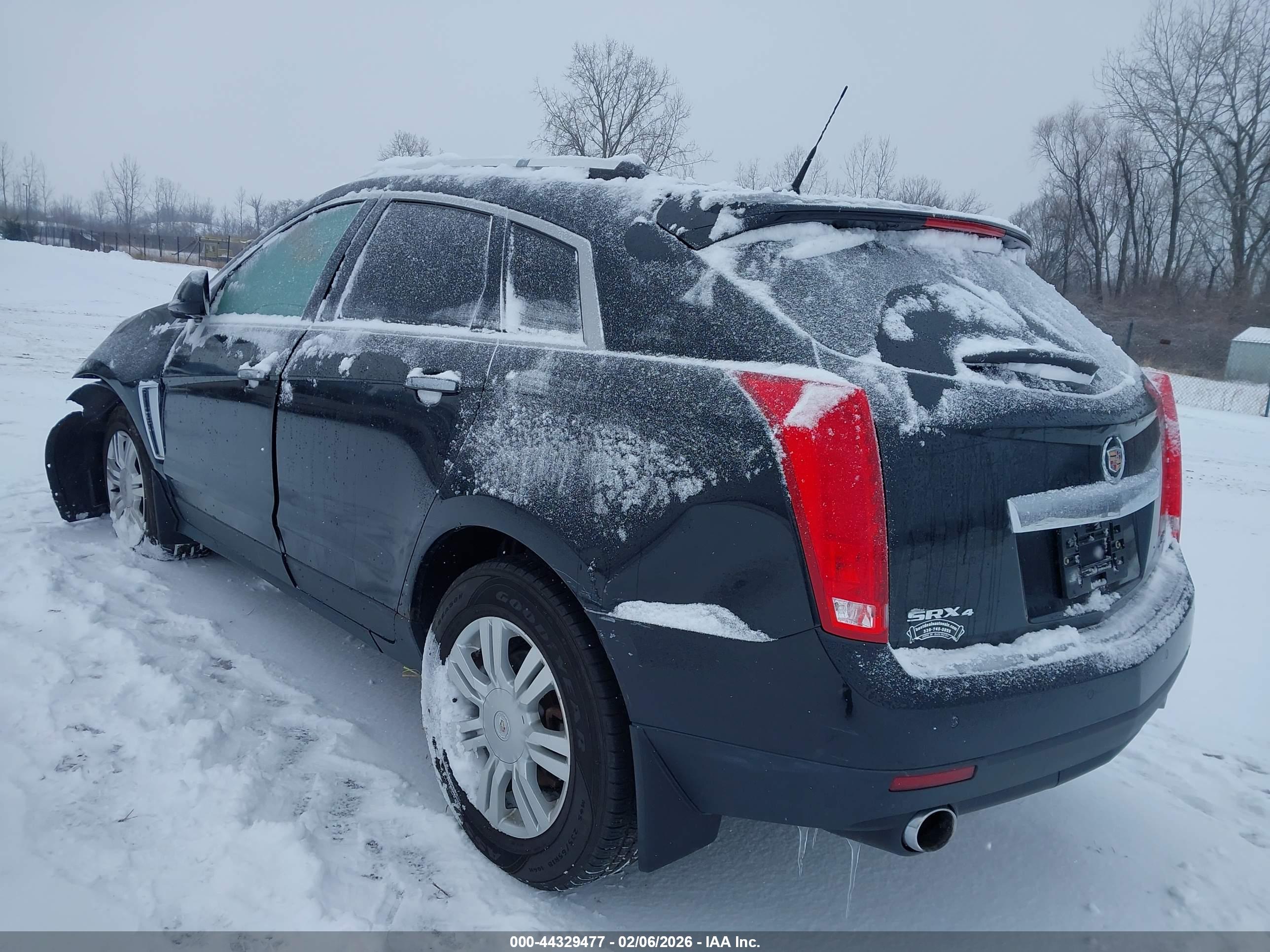 CADILLAC SRX image 3