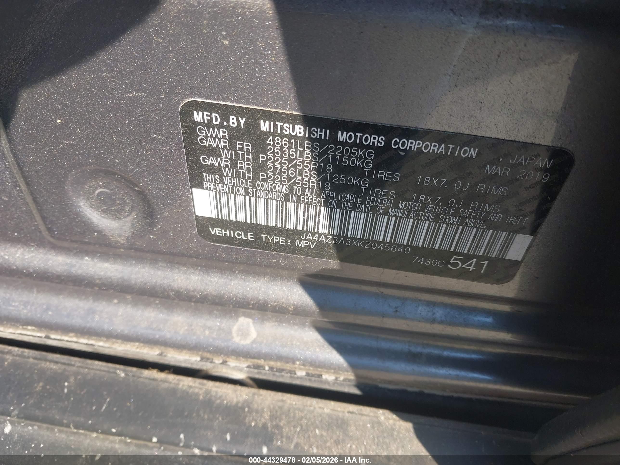 MITSUBISHI OUTLANDER image 9