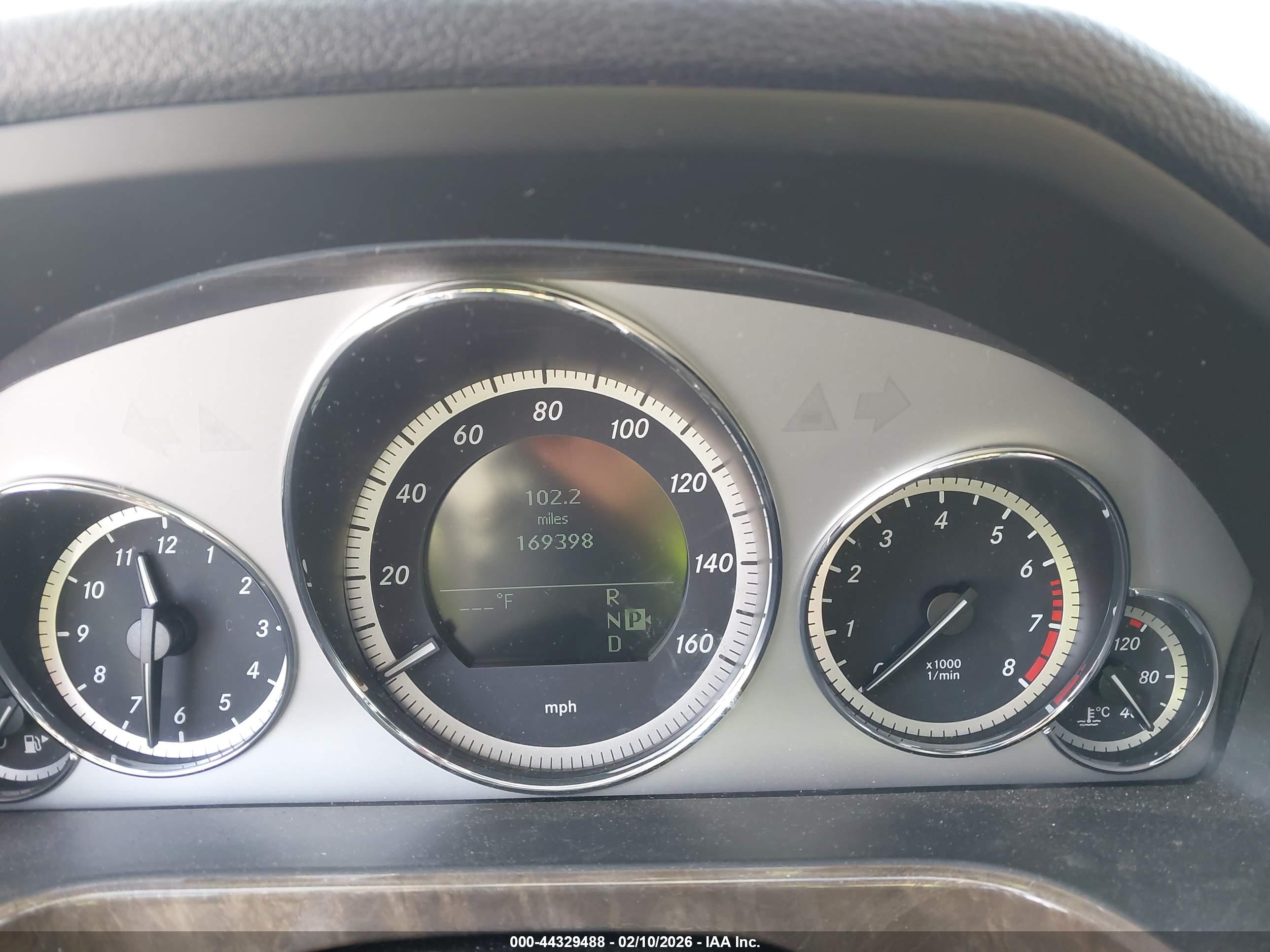 MERCEDES-BENZ E image 7
