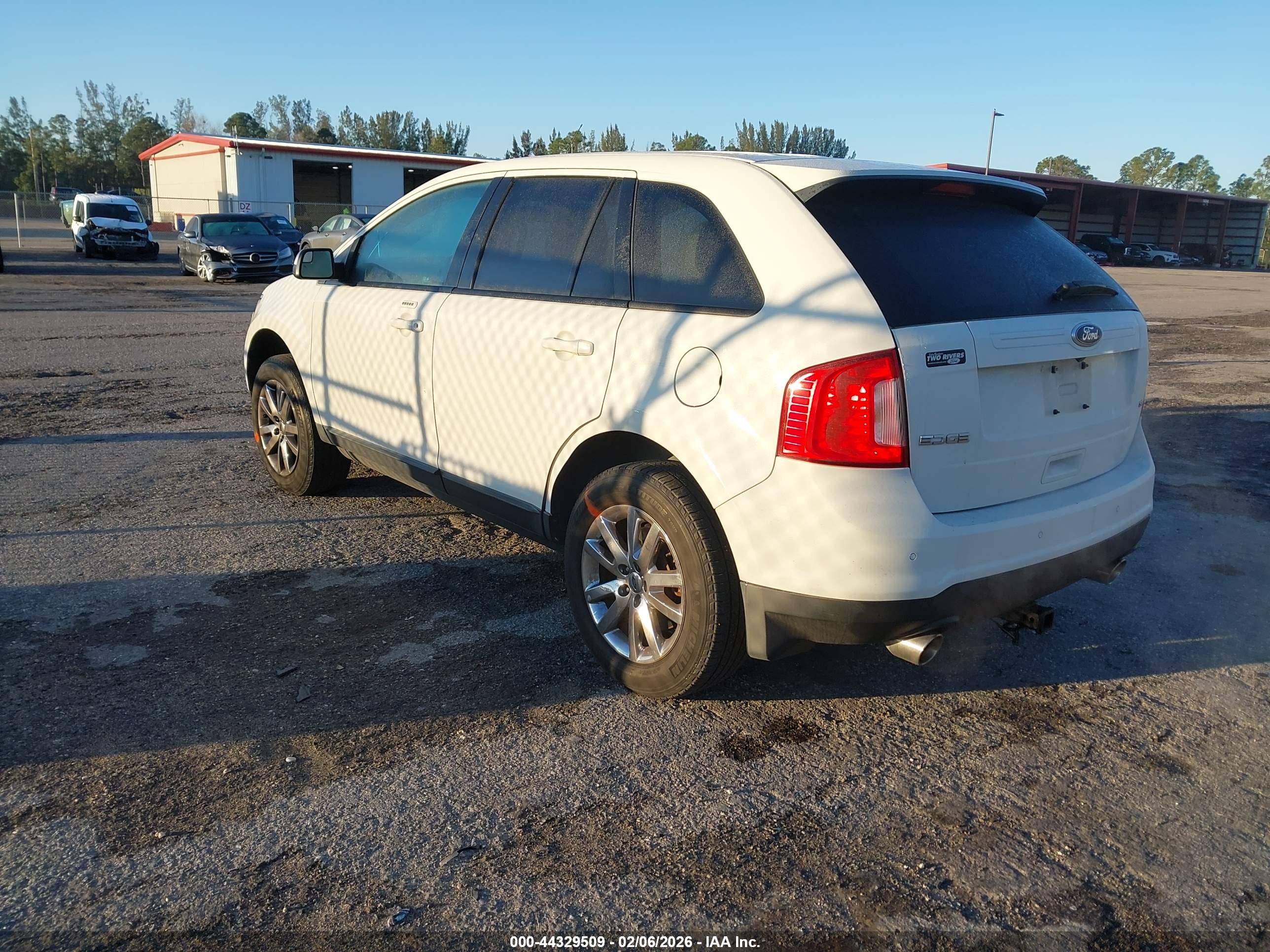 FORD EDGE image 3