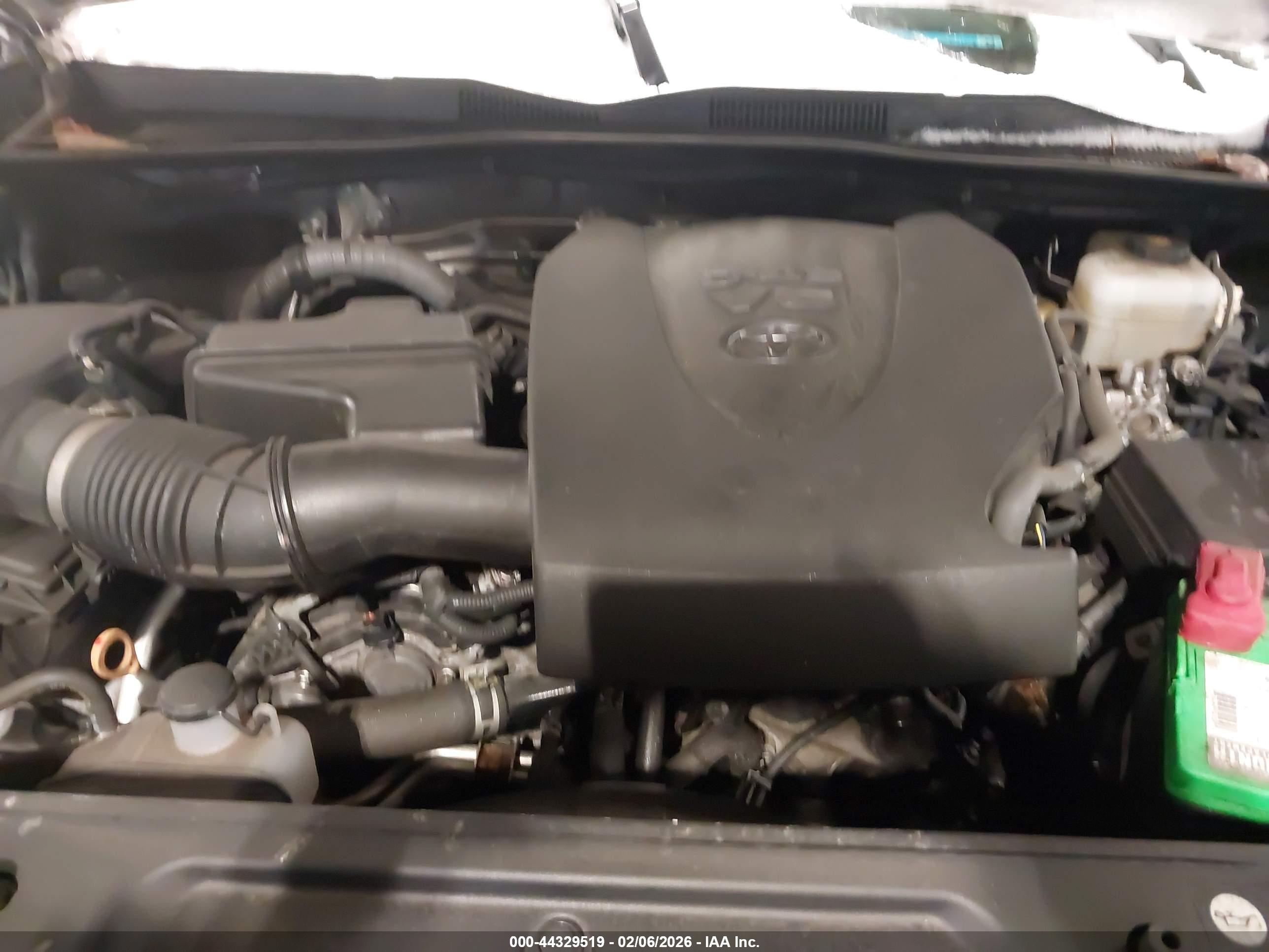 TOYOTA TACOMA image 10