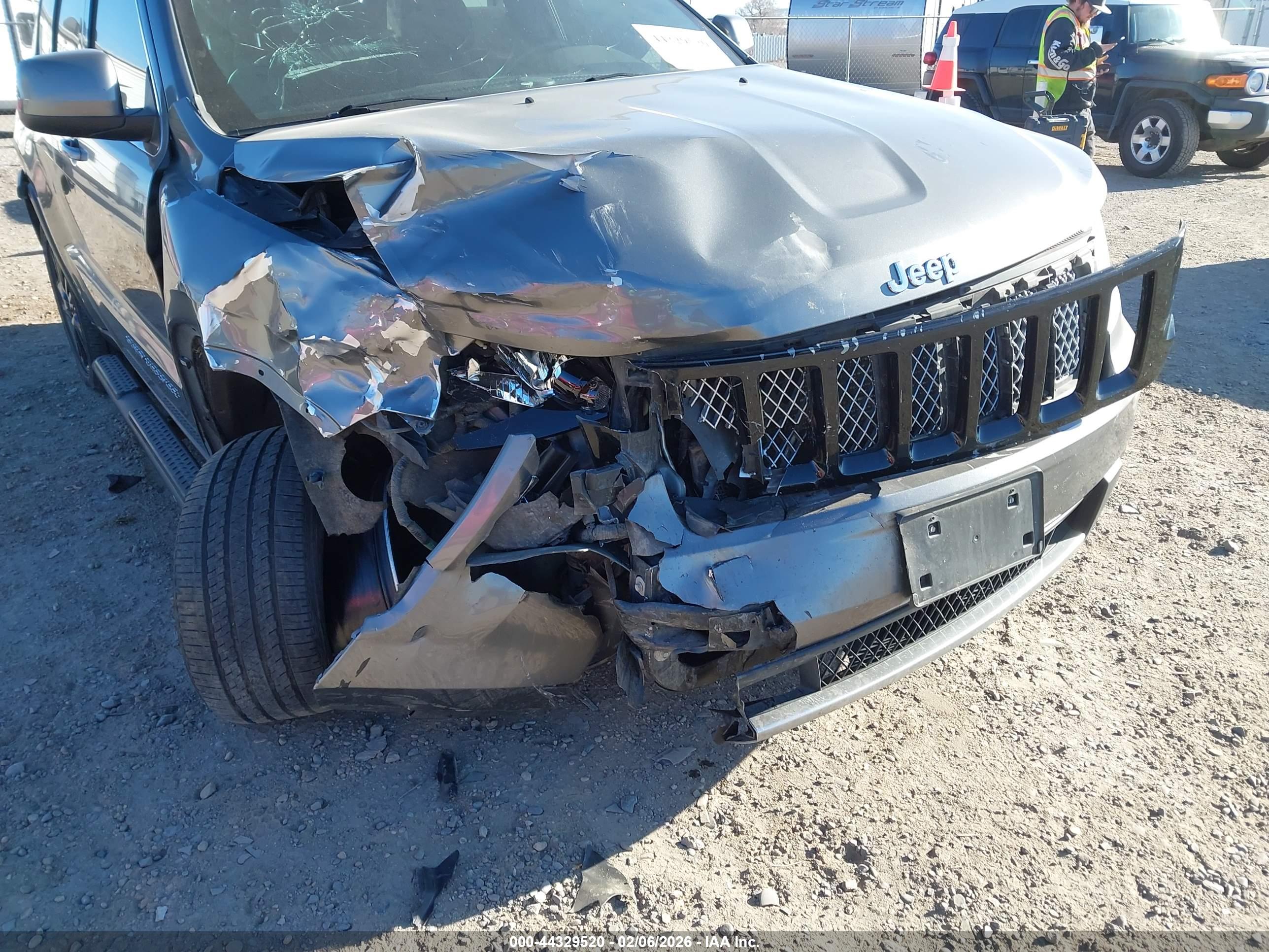 JEEP GRAND image 6