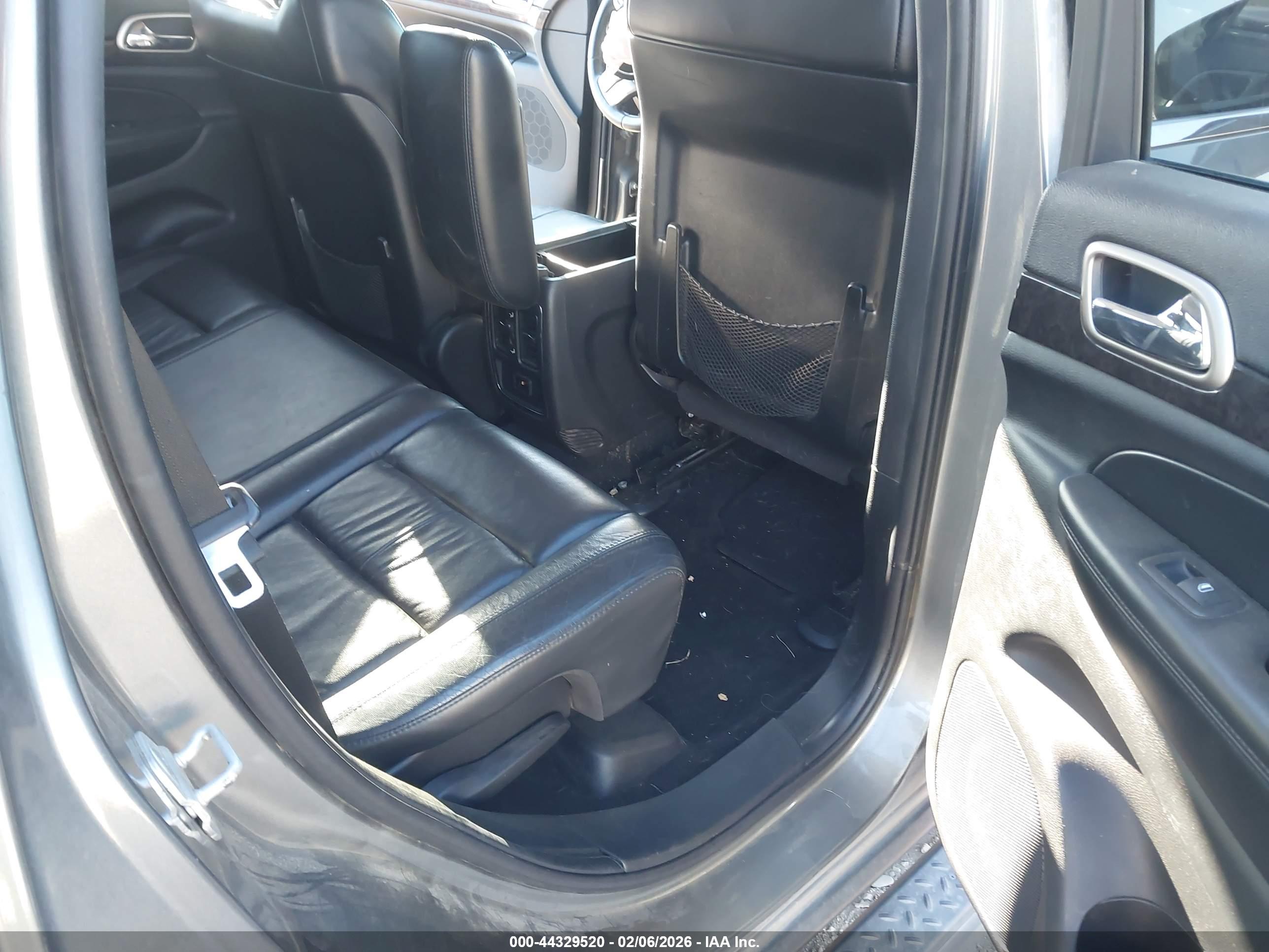 JEEP GRAND image 8