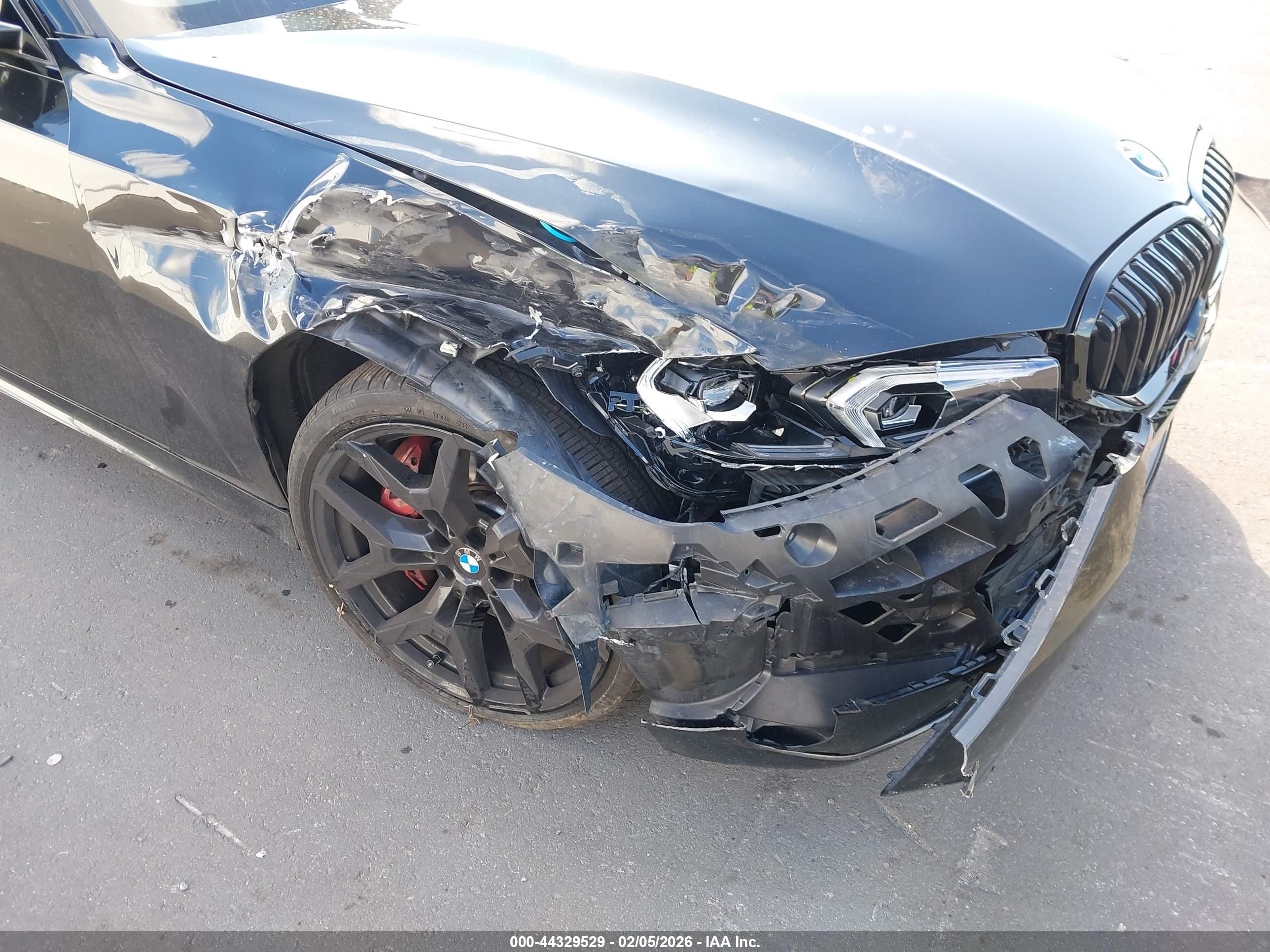BMW 330I image 6
