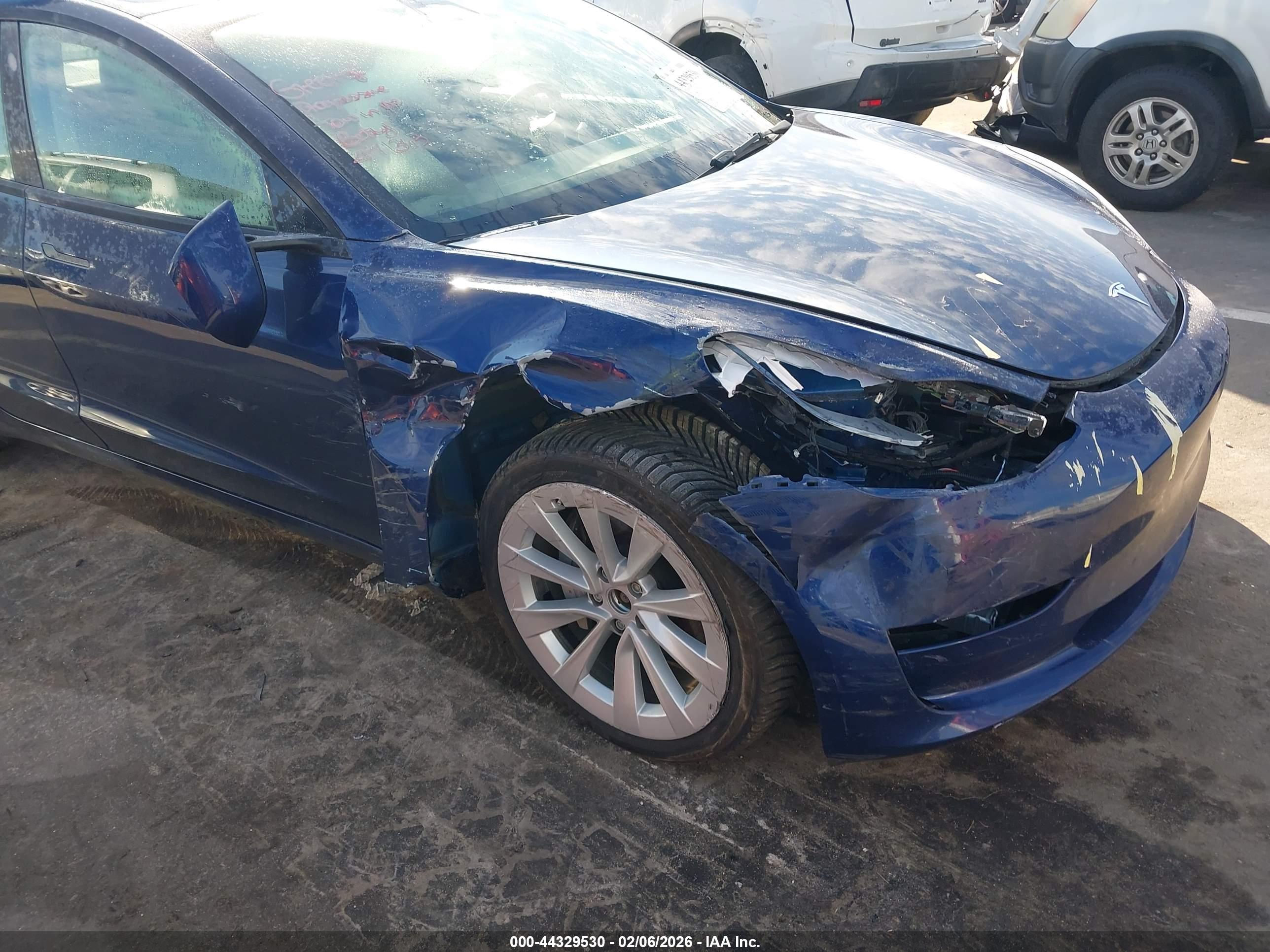 TESLA MODEL image 6
