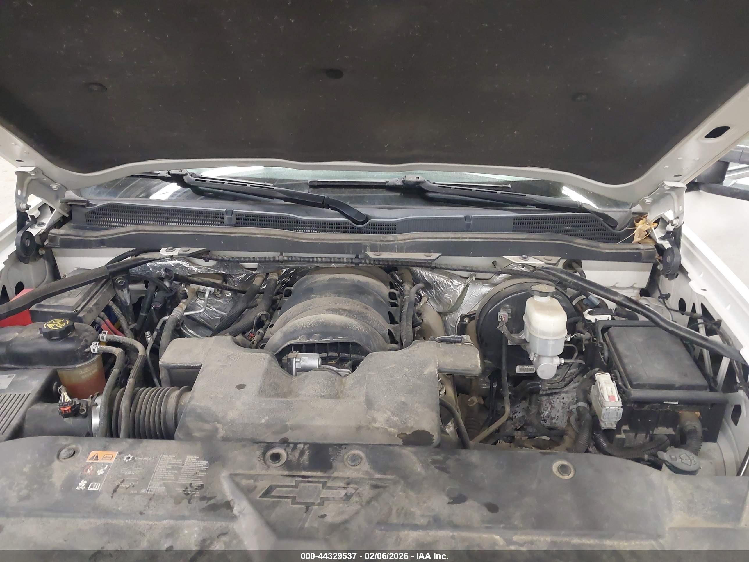CHEVROLET SILVERADO image 10