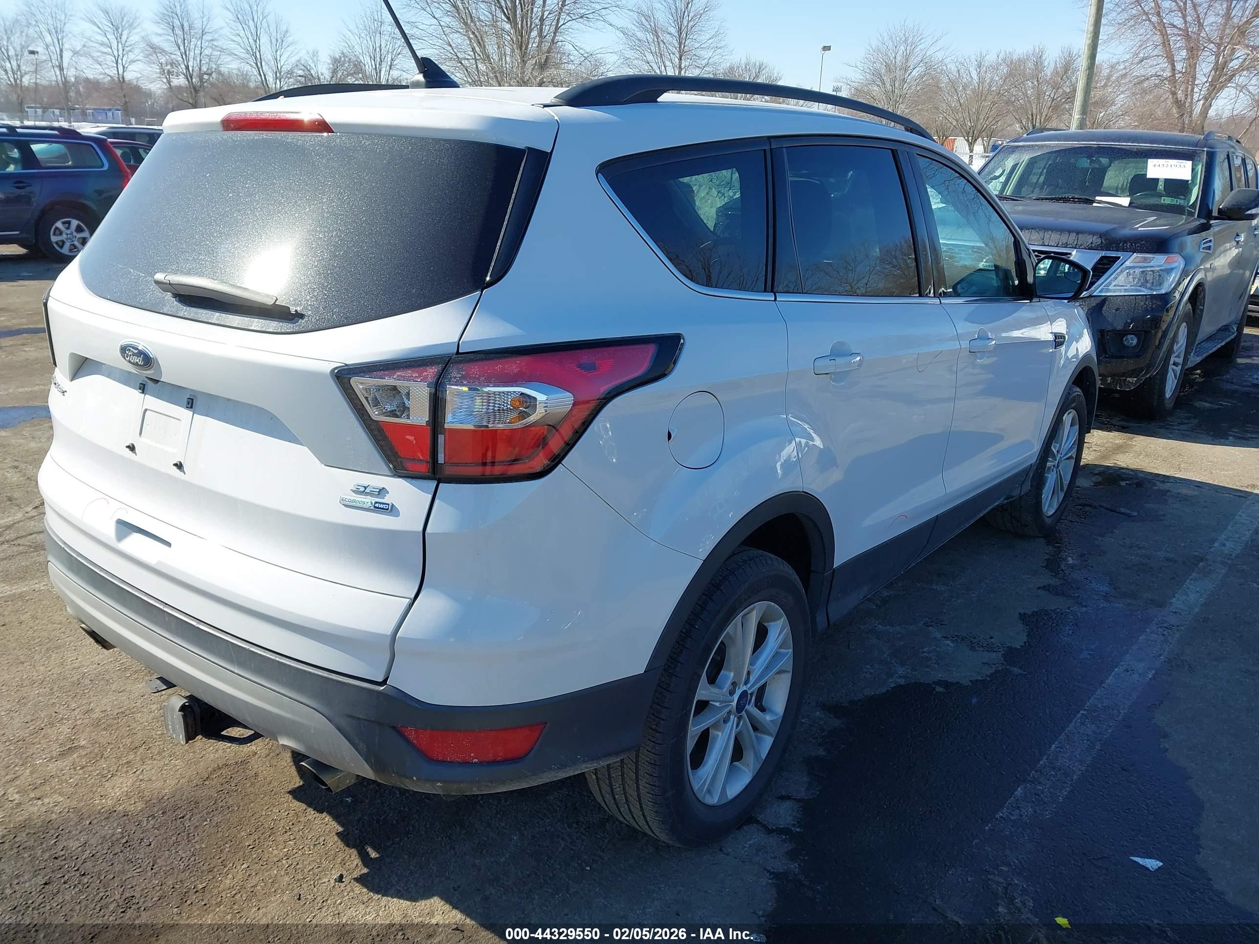 FORD ESCAPE image 4