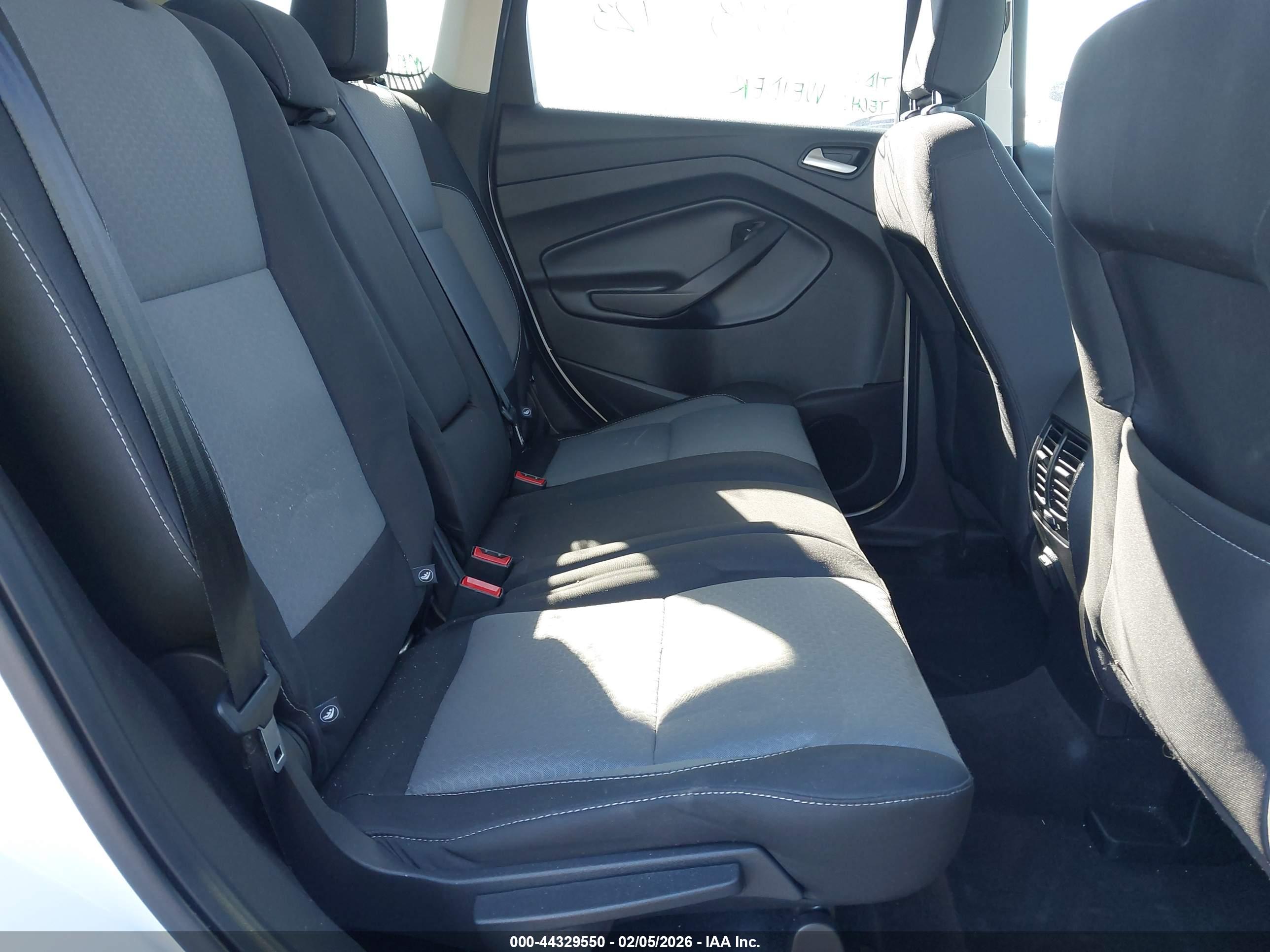 FORD ESCAPE image 8