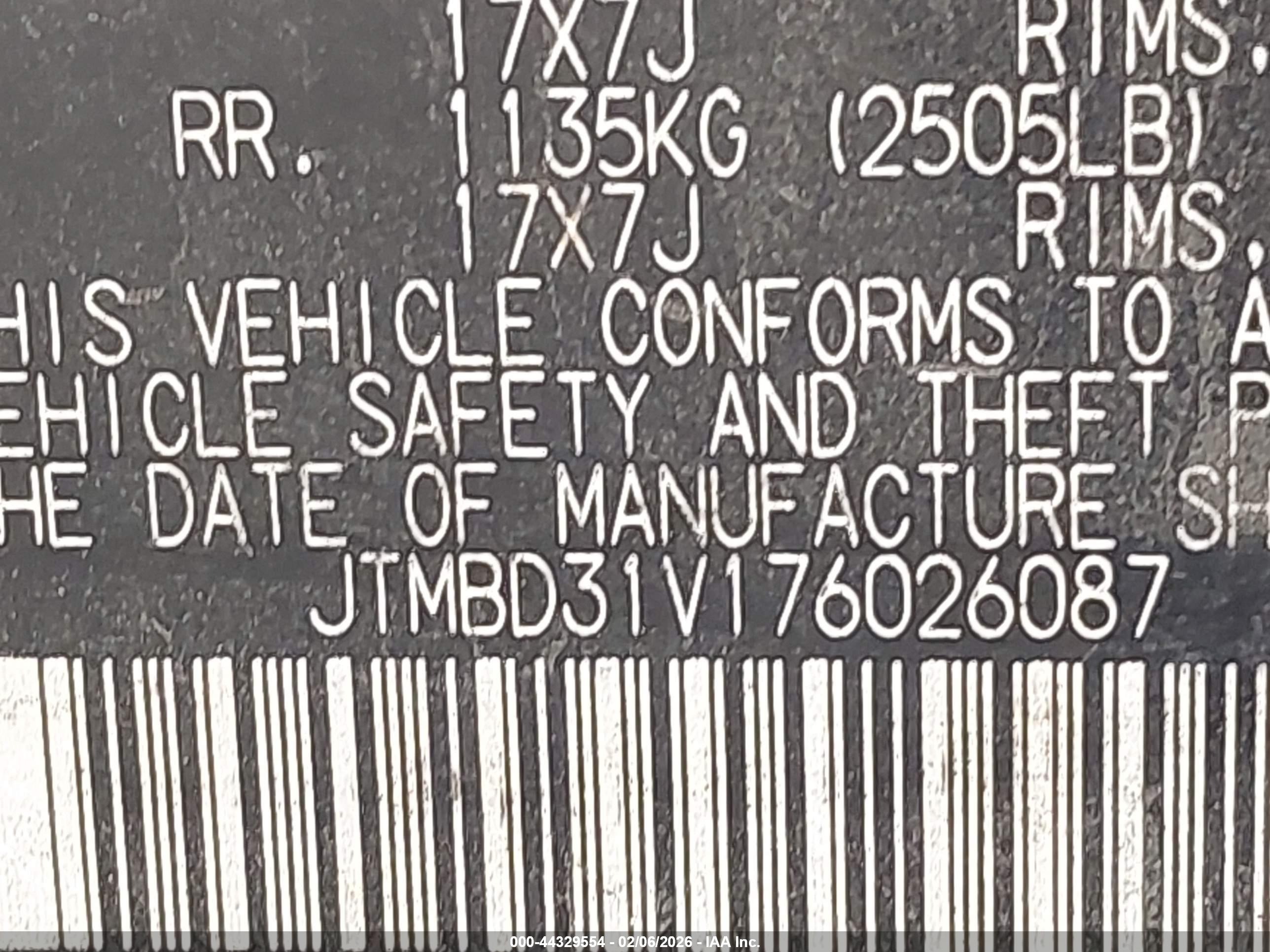 TOYOTA RAV4 image 9