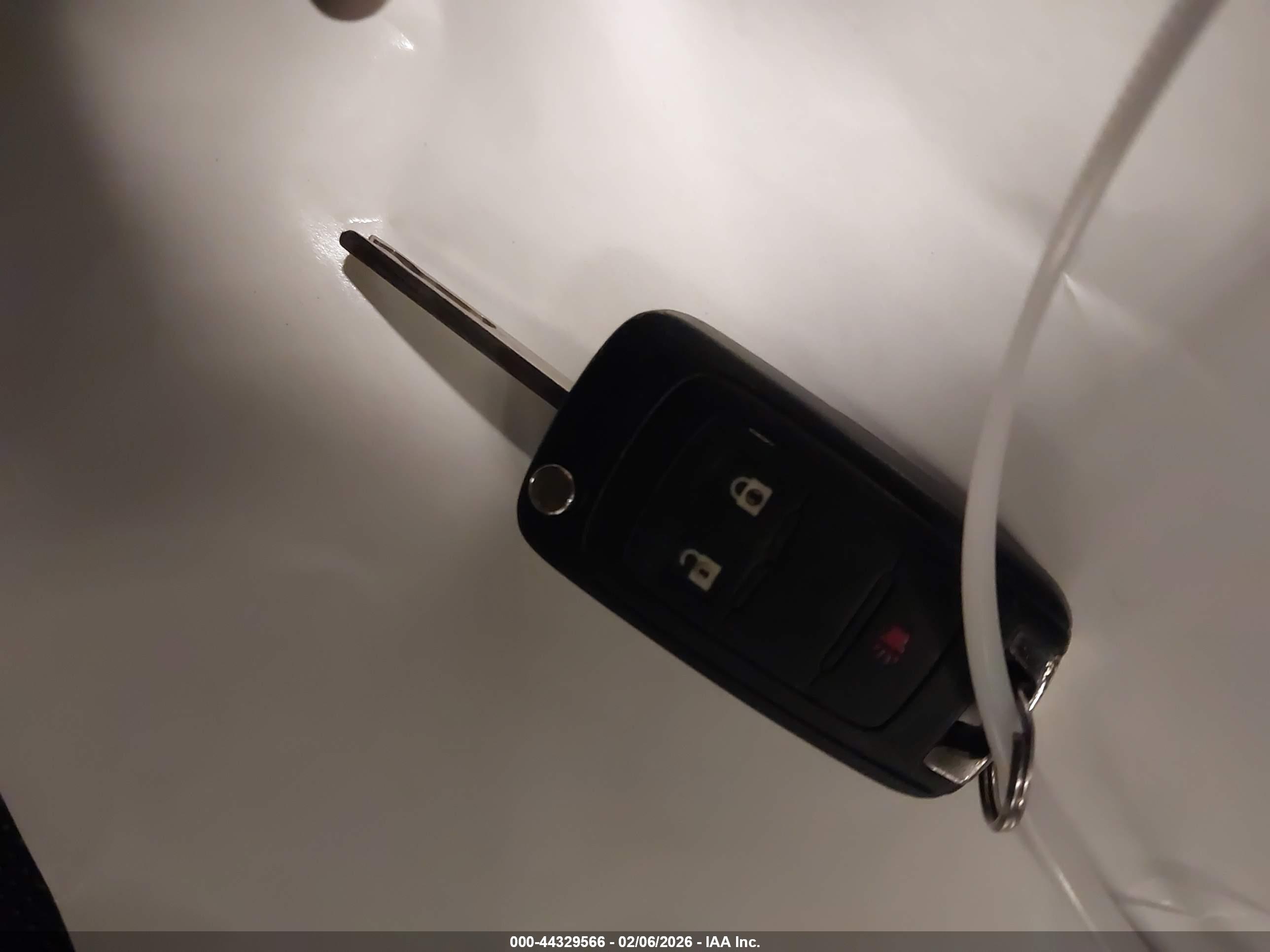 GMC TERRAIN image 11