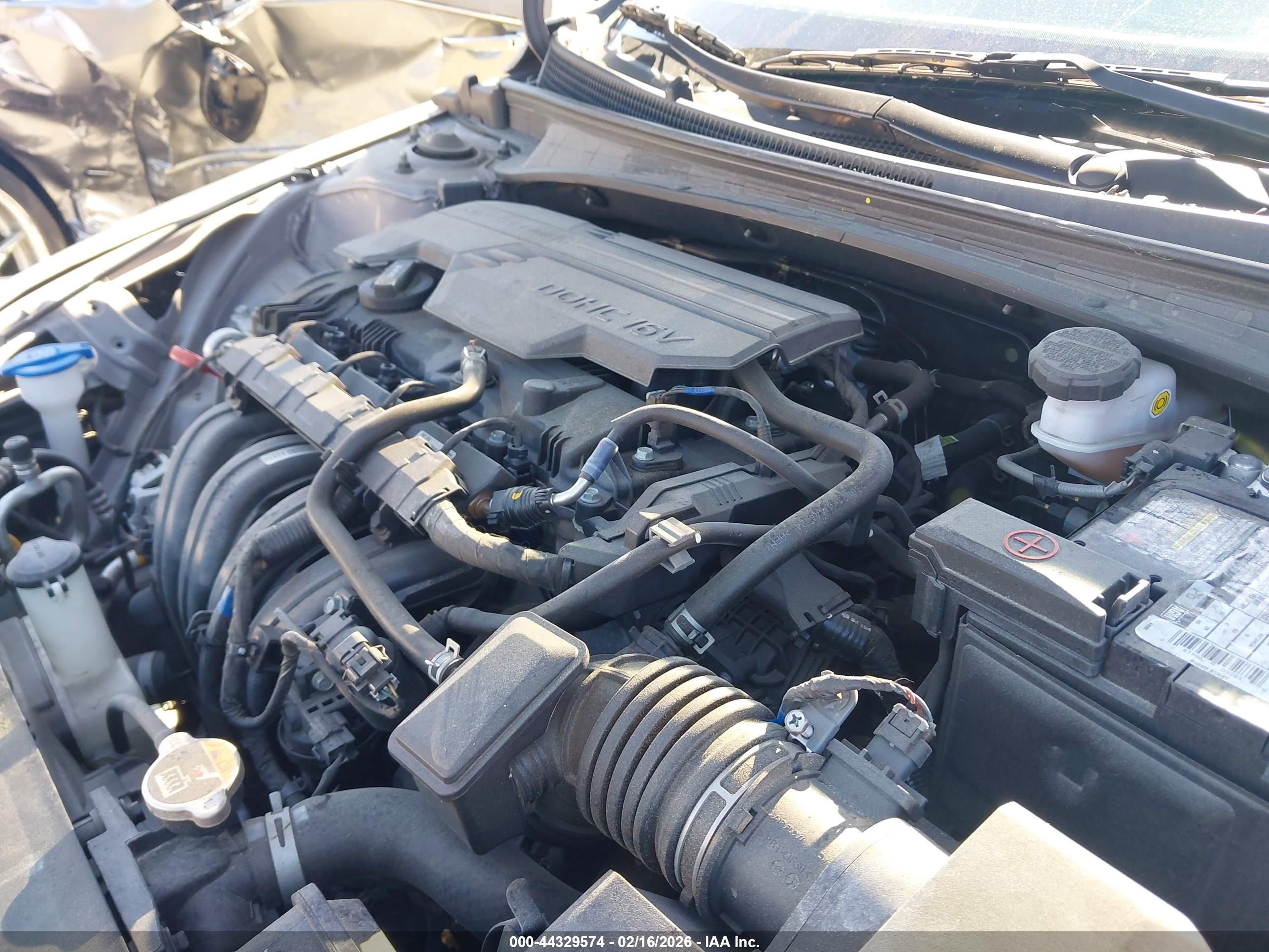 HYUNDAI ELANTRA image 10