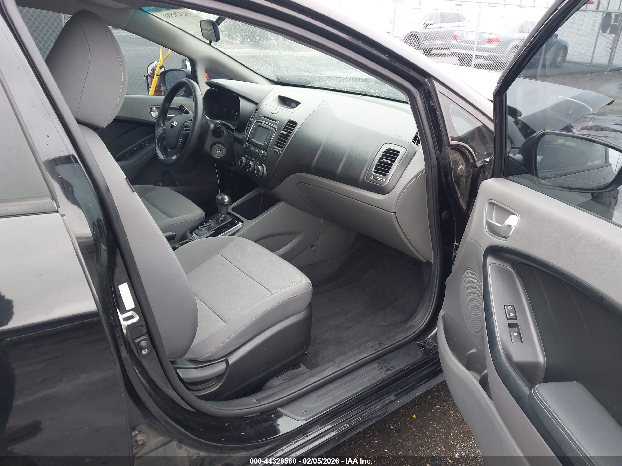 KIA FORTE image 5