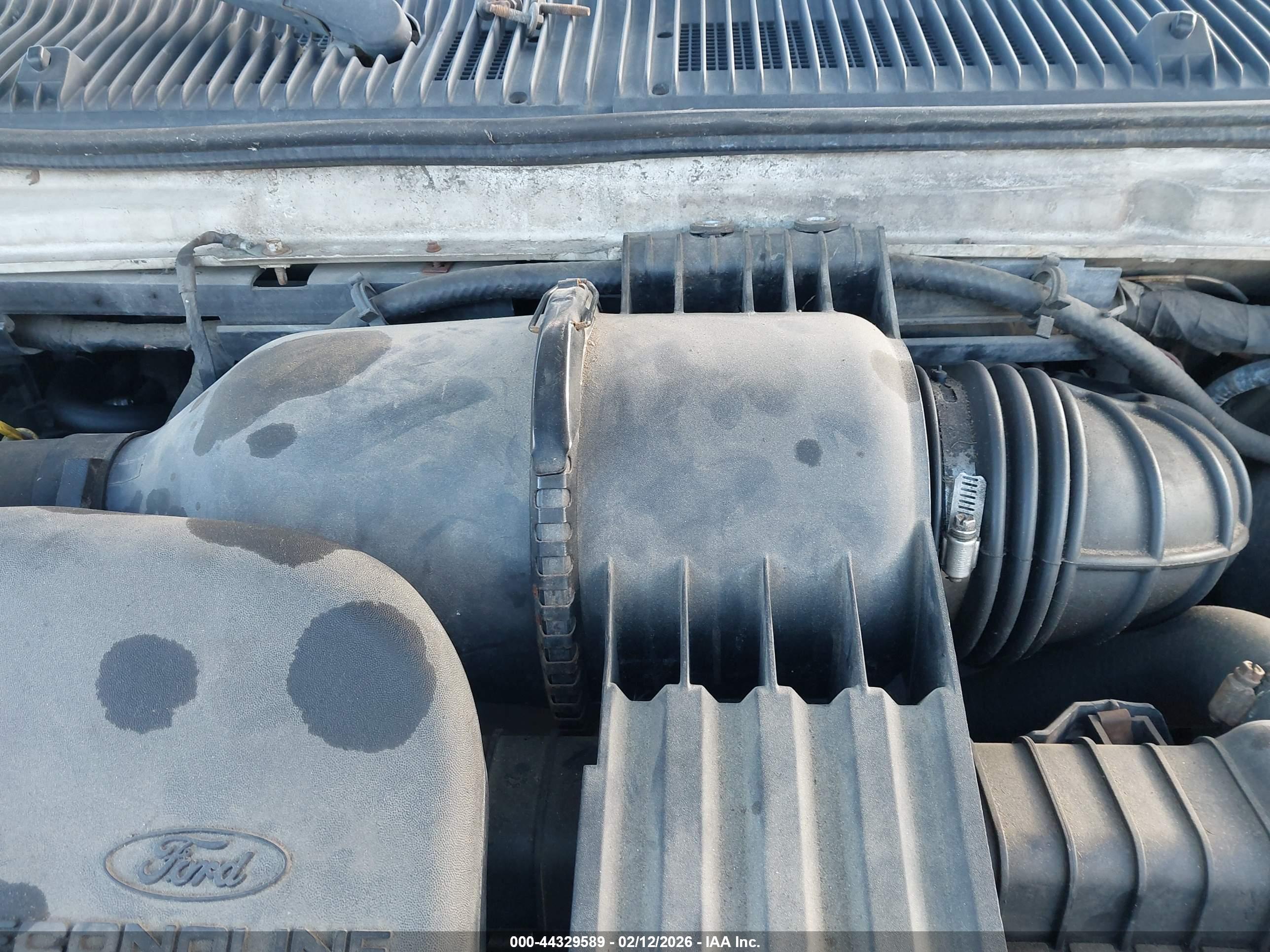 FORD E-350 image 10