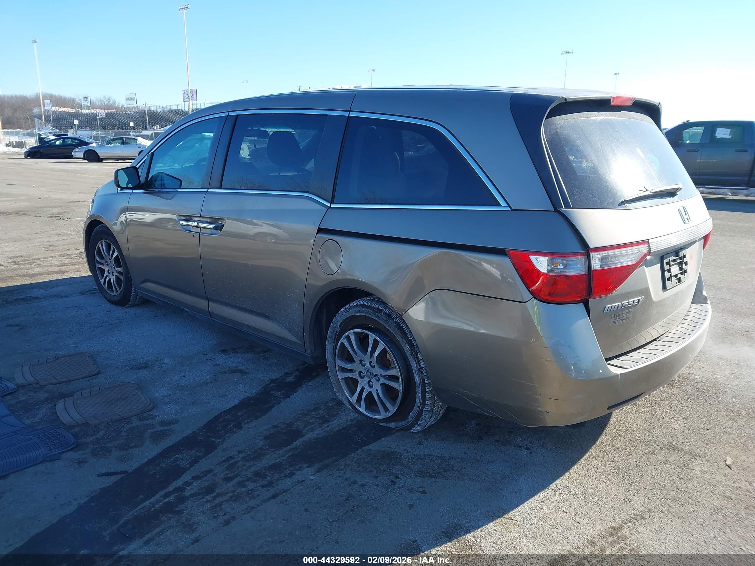 HONDA ODYSSEY image 3