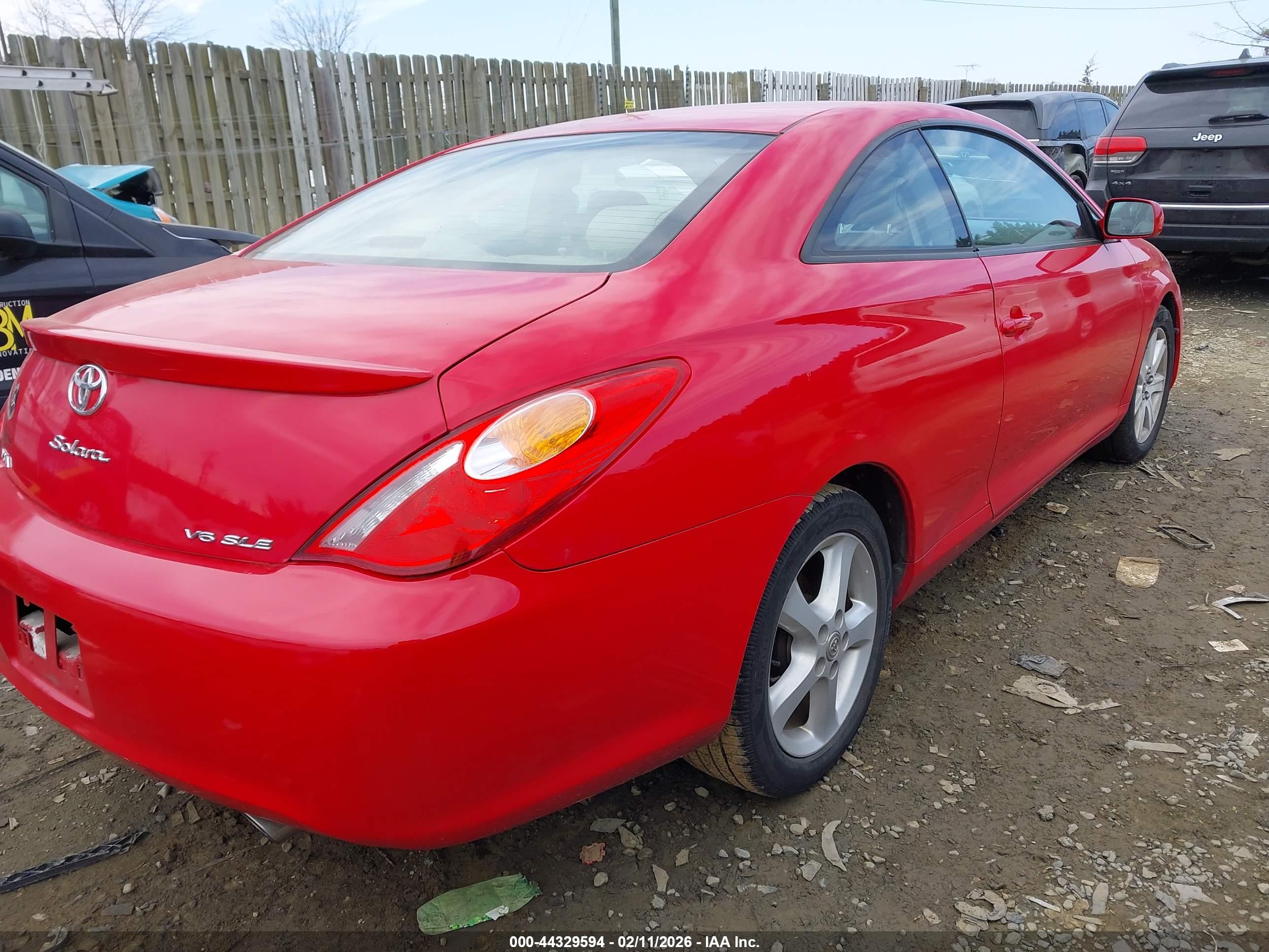 TOYOTA CAMRY image 4