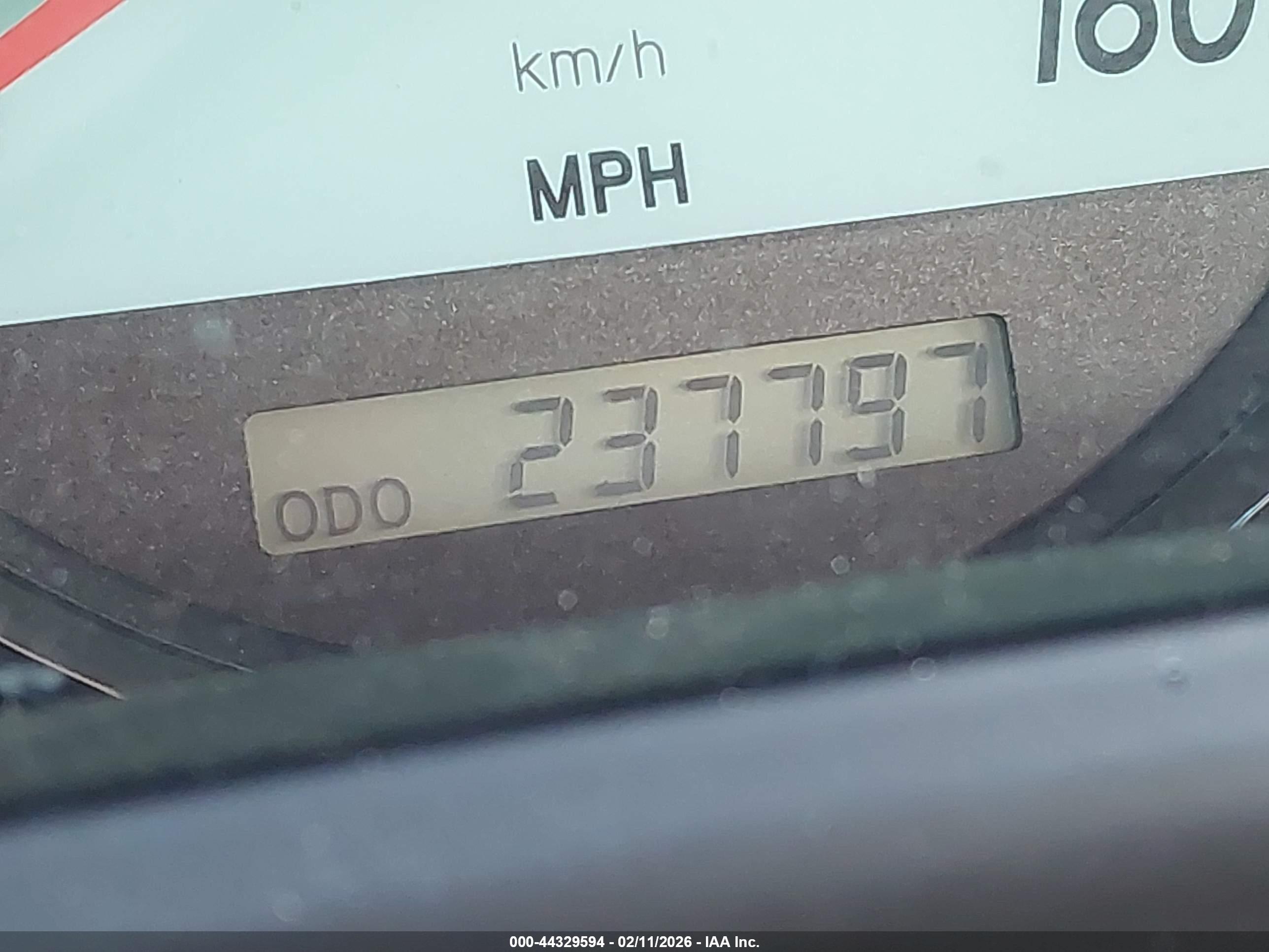 TOYOTA CAMRY image 7