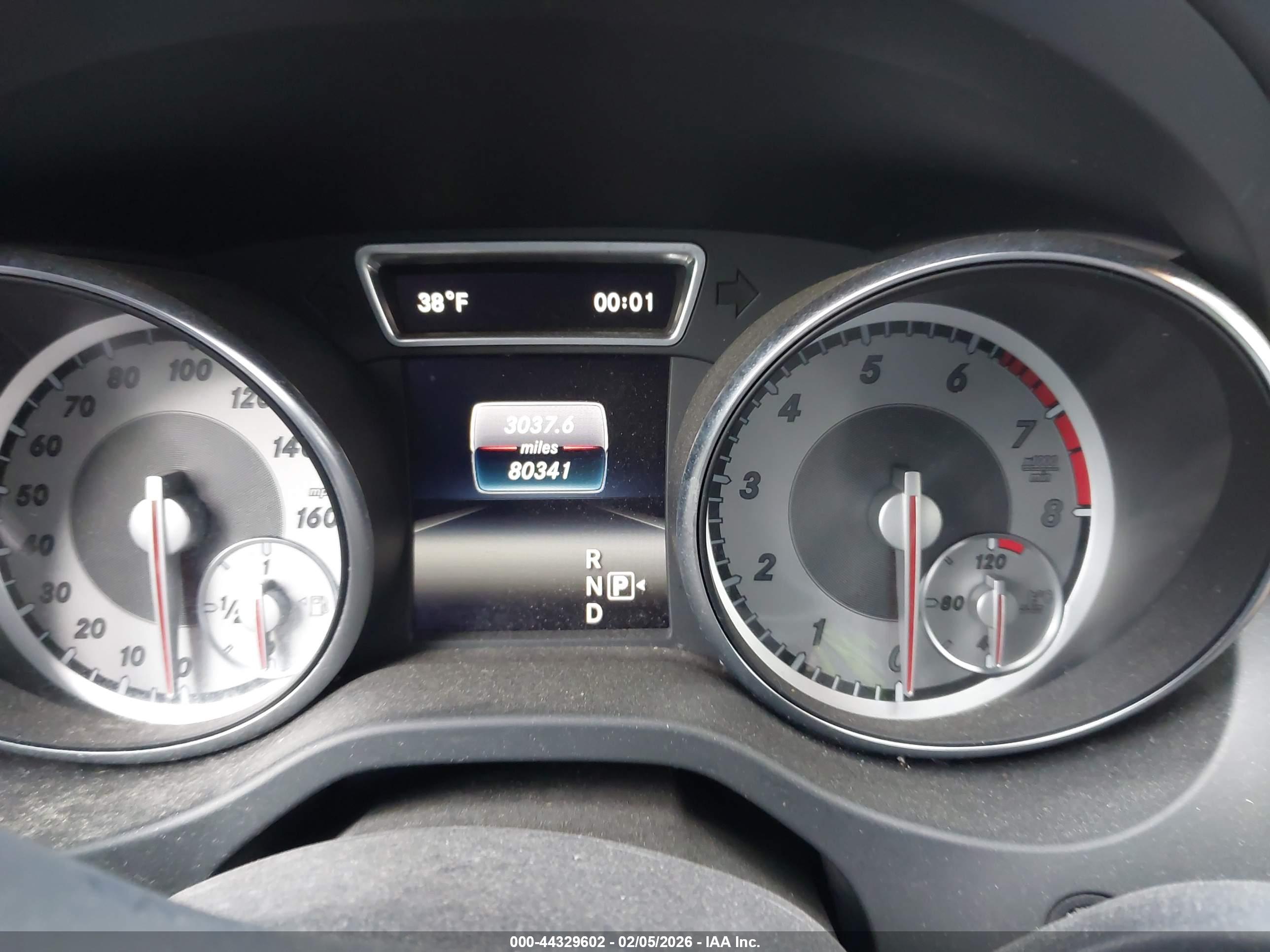 MERCEDES-BENZ GLA image 7