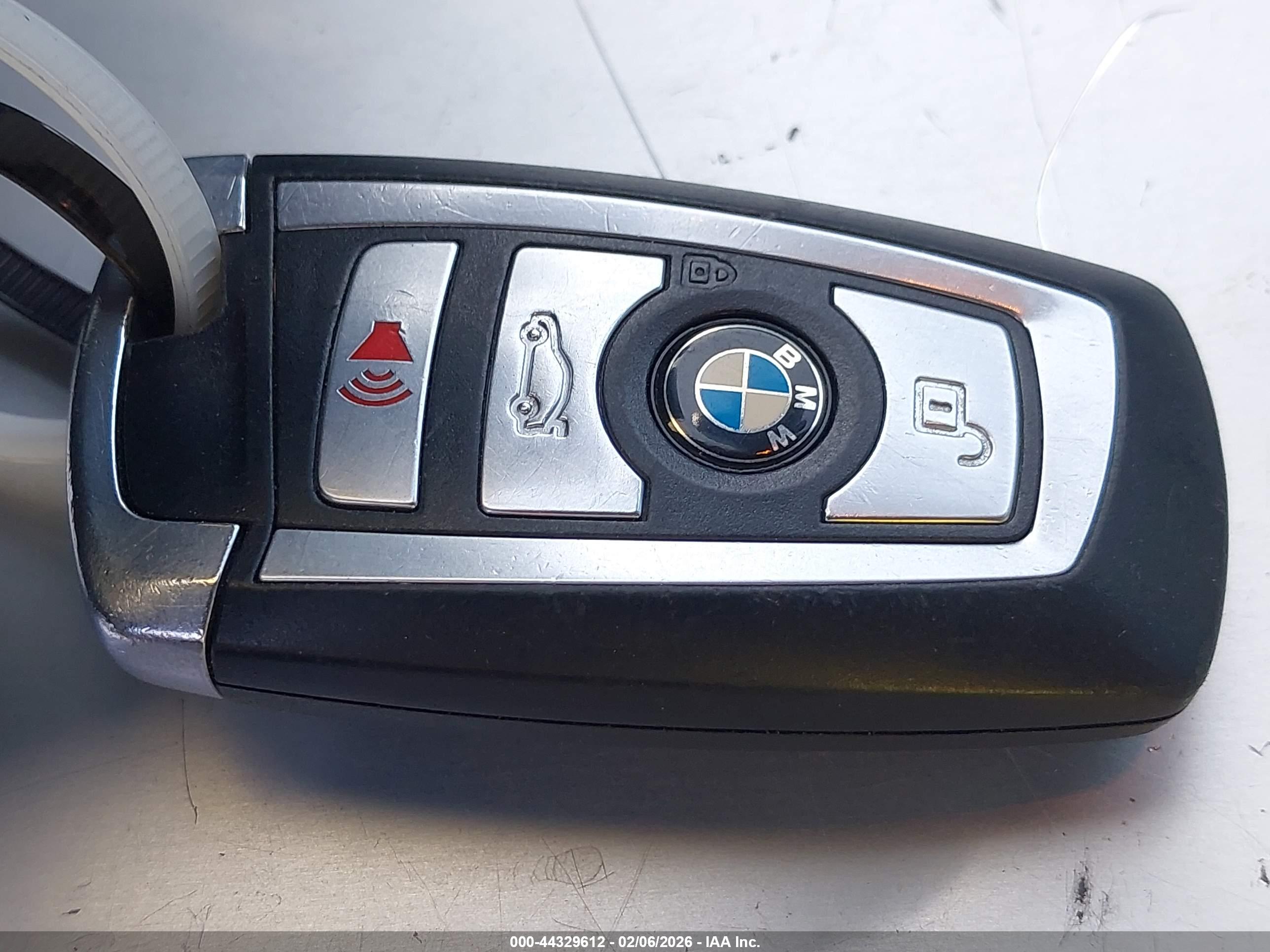 BMW 650I image 11