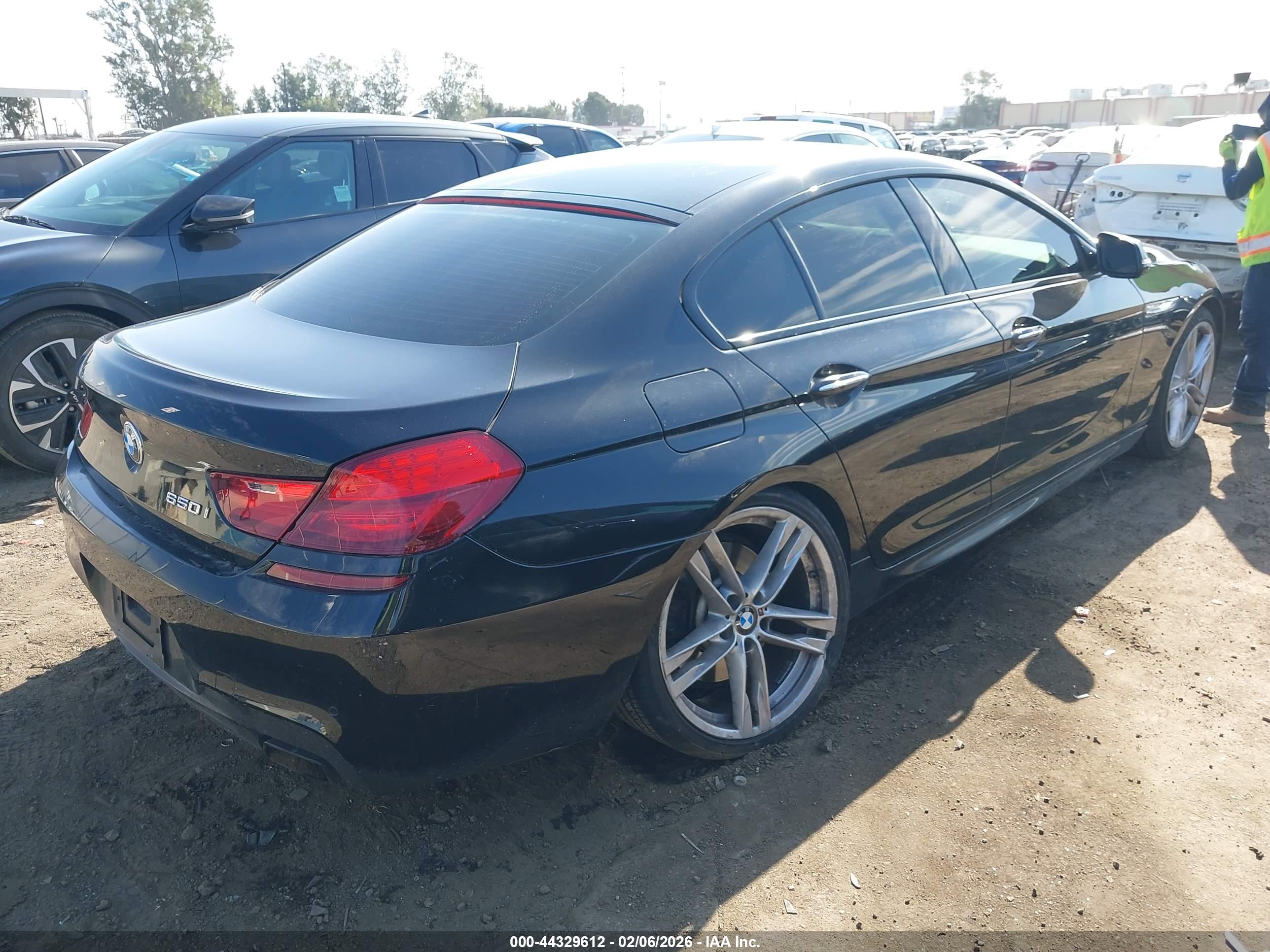 BMW 650I image 4