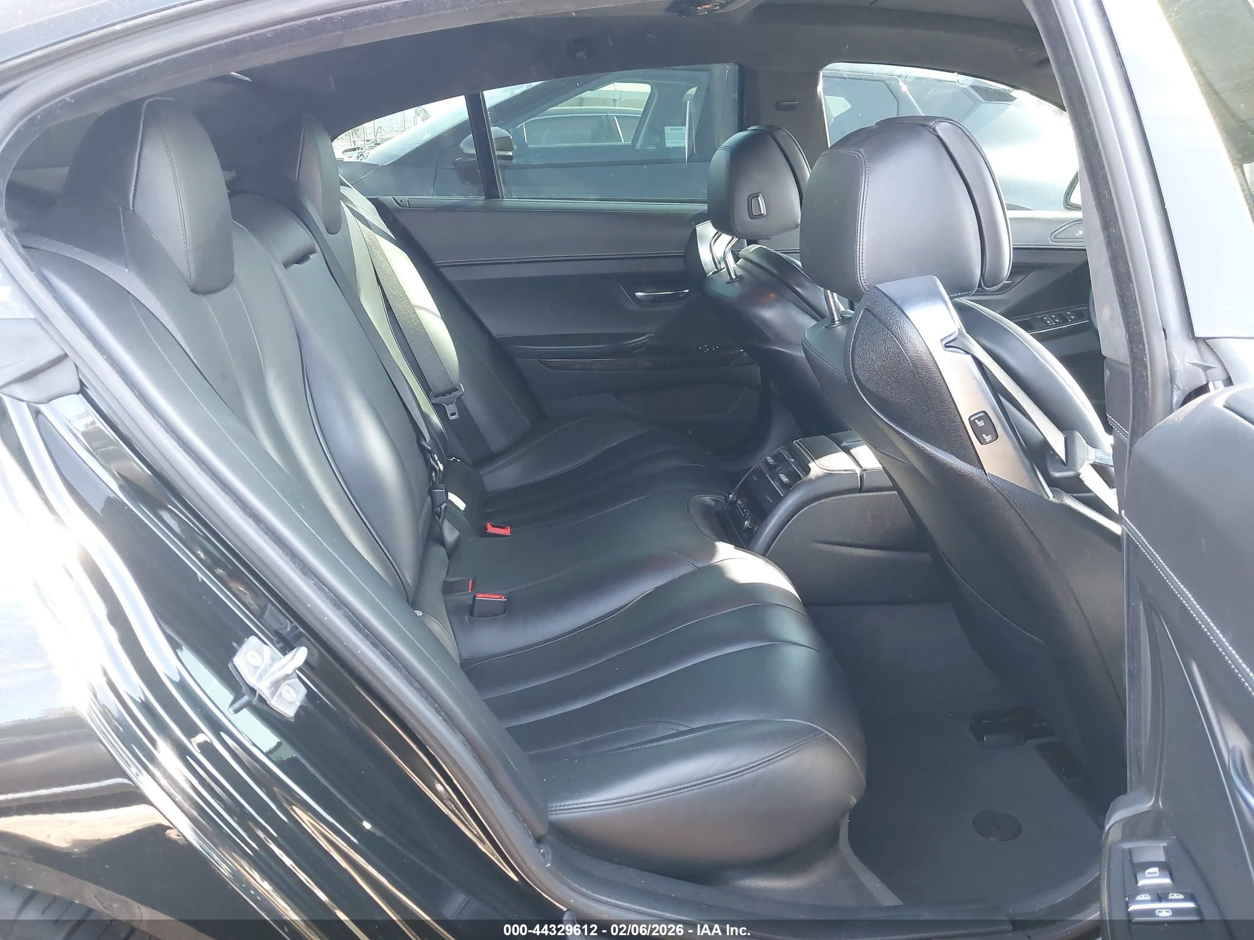 BMW 650I image 8