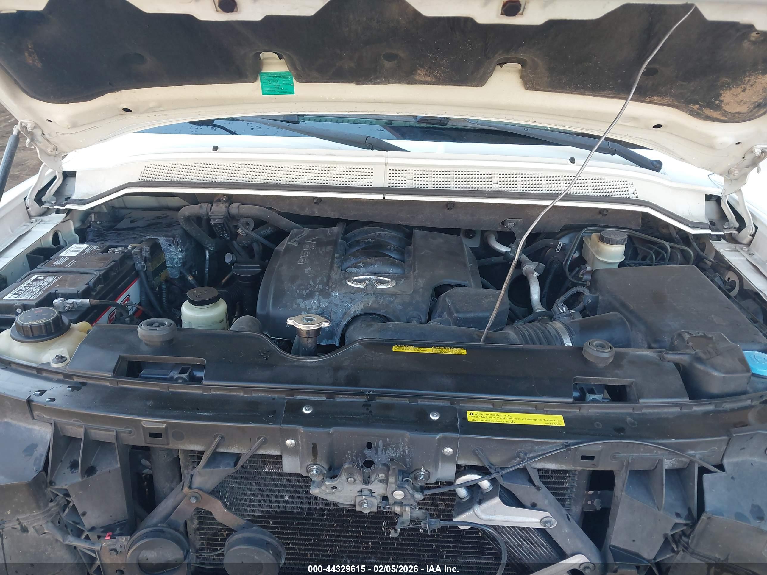 INFINITI QX56 image 10