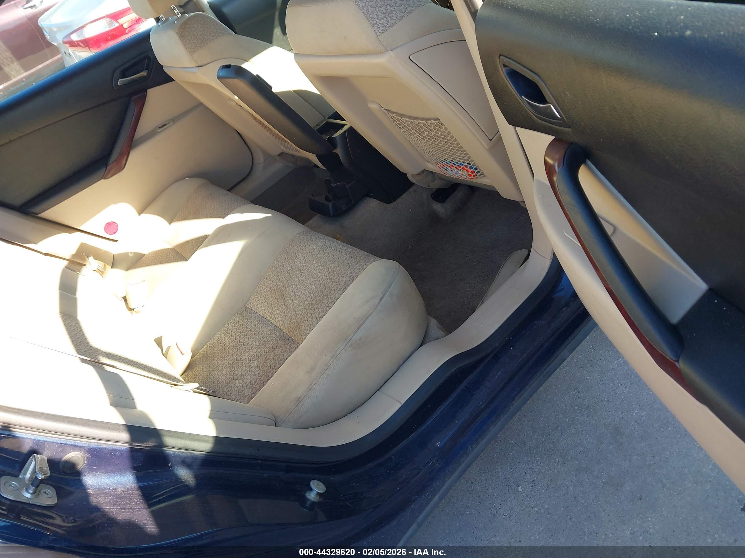 PONTIAC G6 image 8
