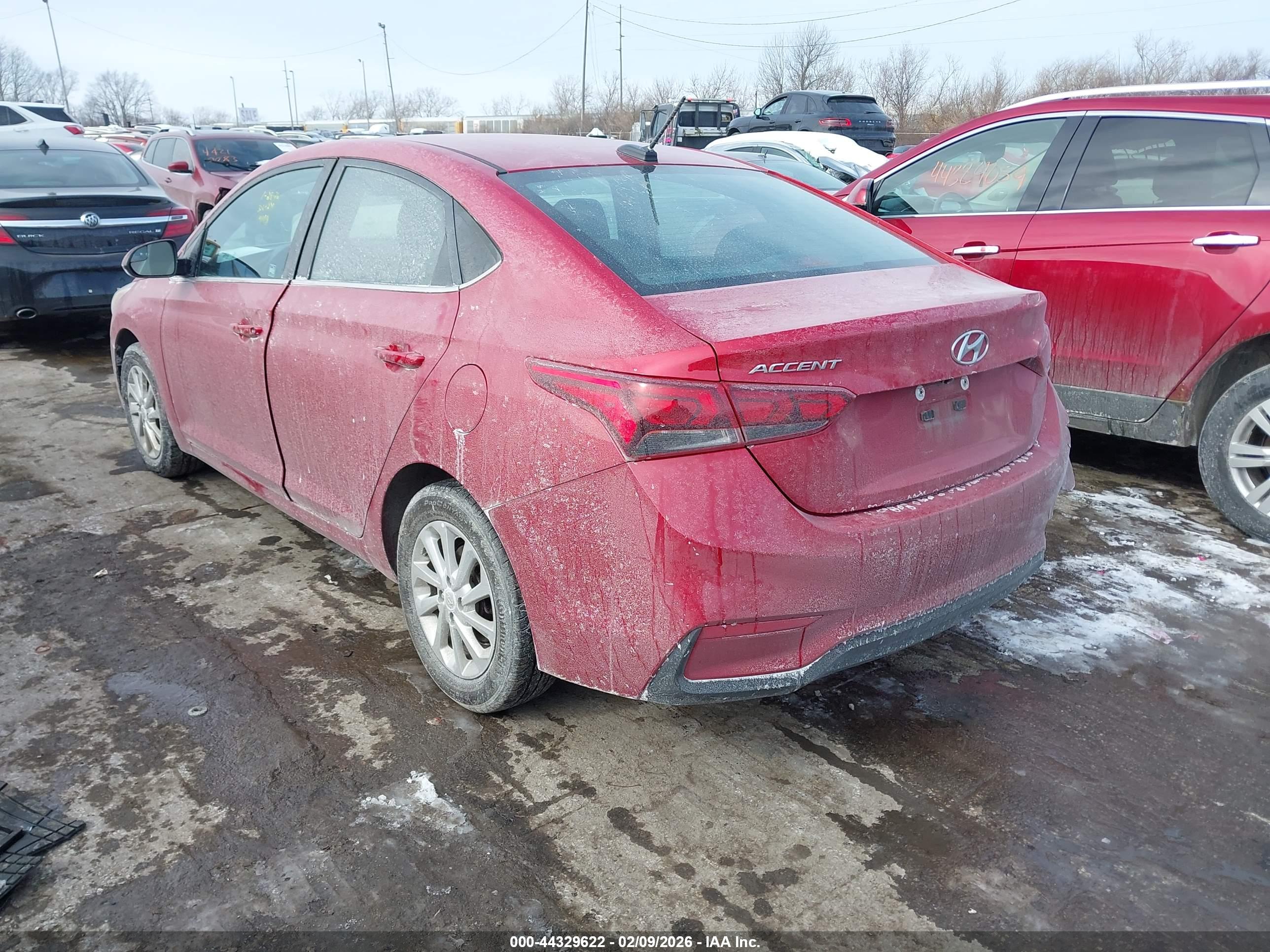 HYUNDAI ACCENT image 3
