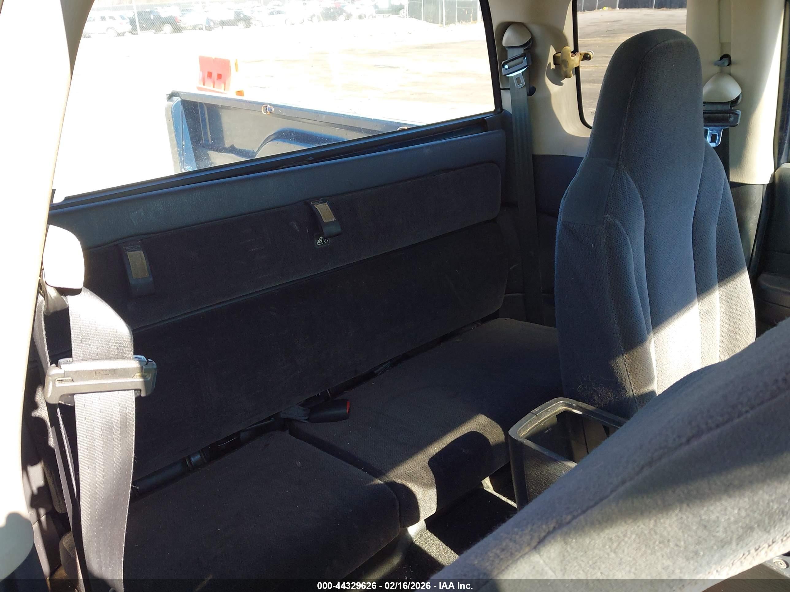 DODGE DAKOTA image 8