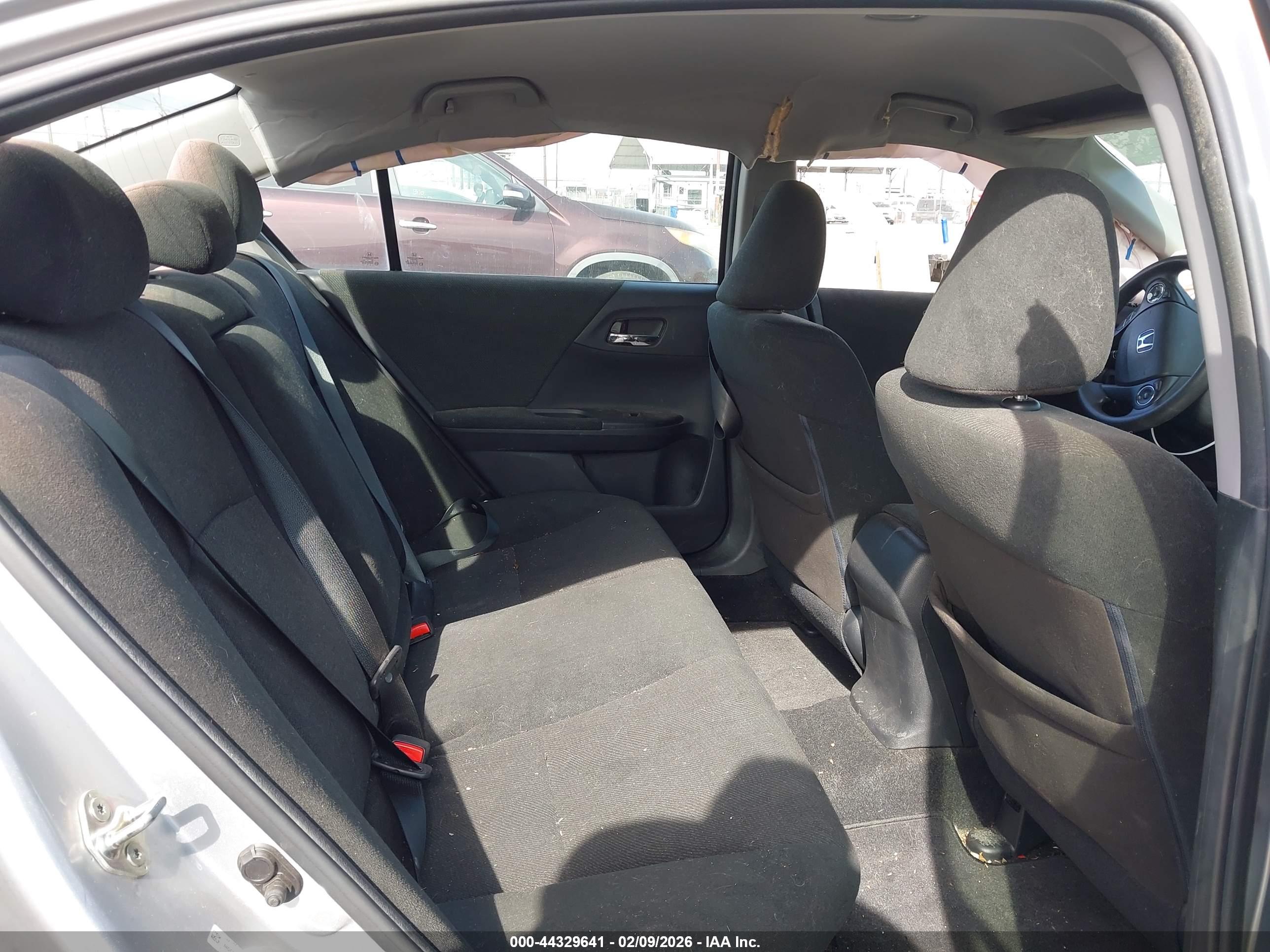 HONDA ACCORD image 8