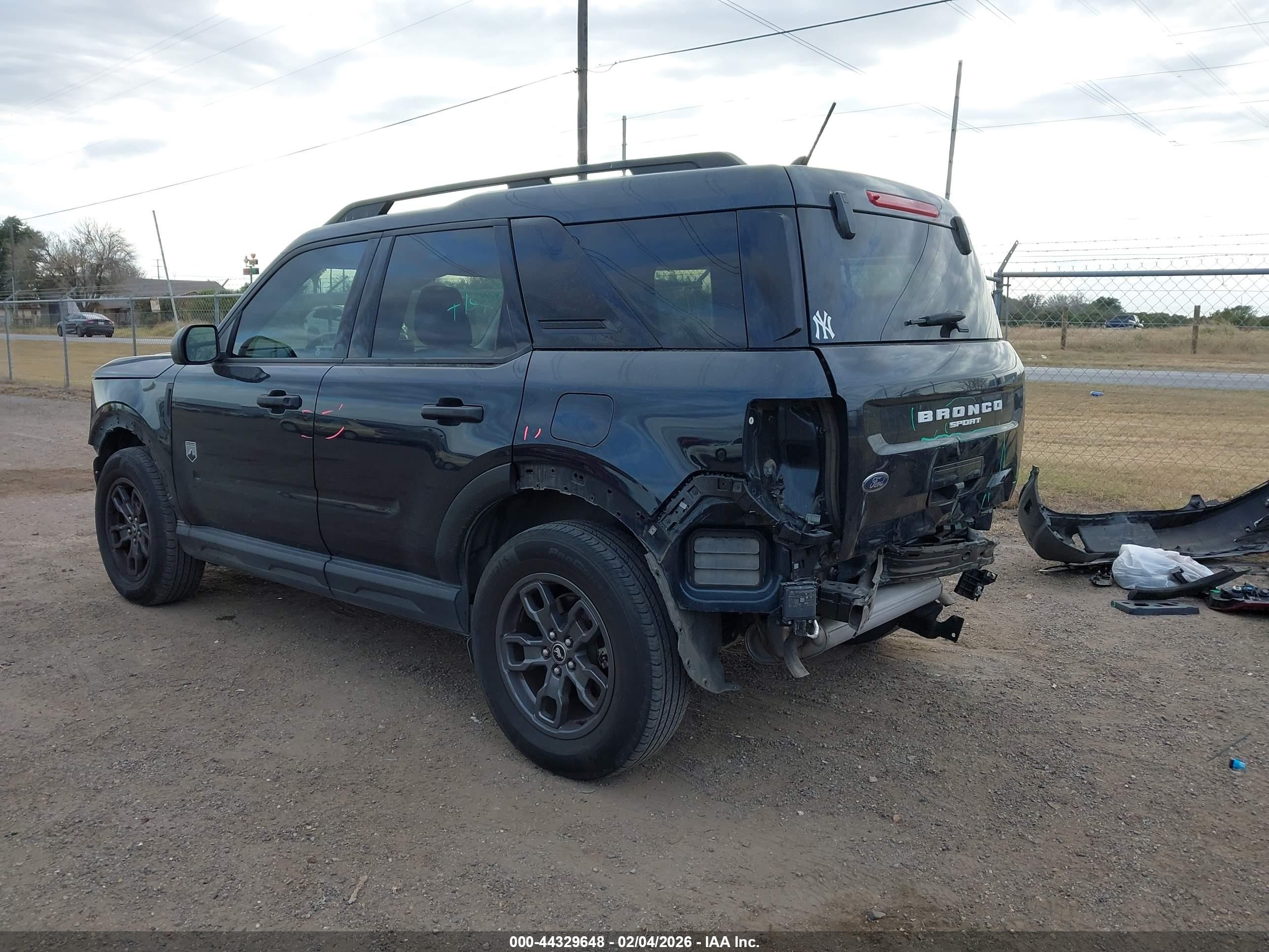FORD BRONCO image 3