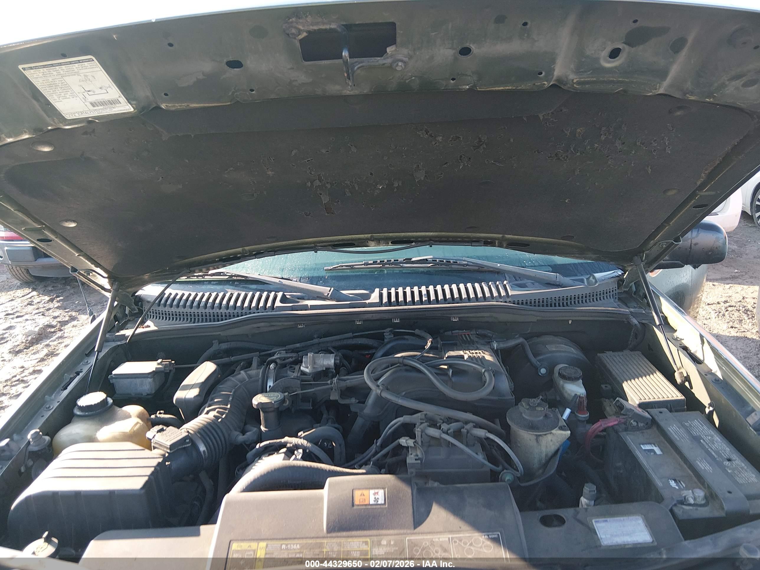 FORD EXPLORER image 10