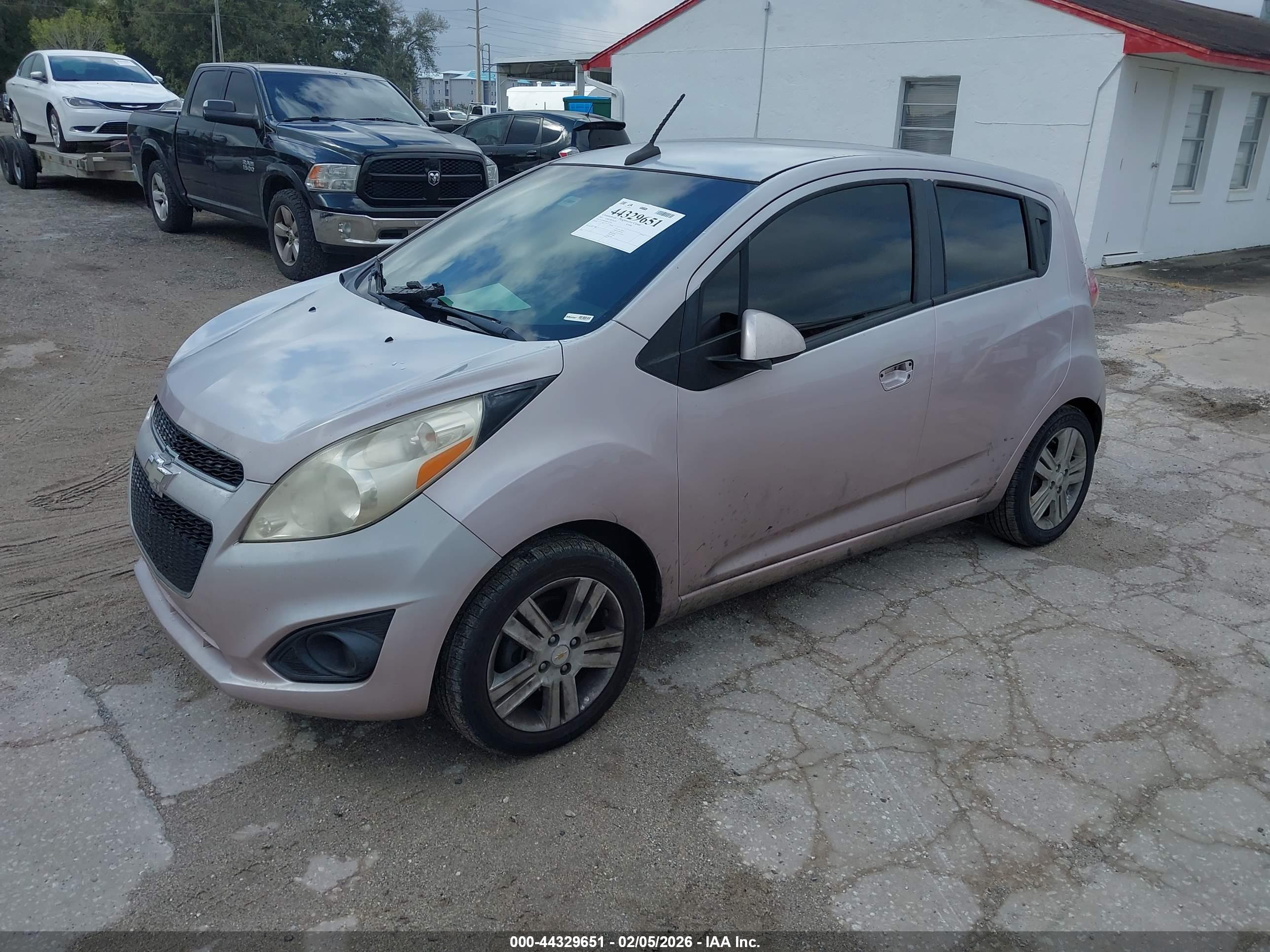 CHEVROLET SPARK image 2