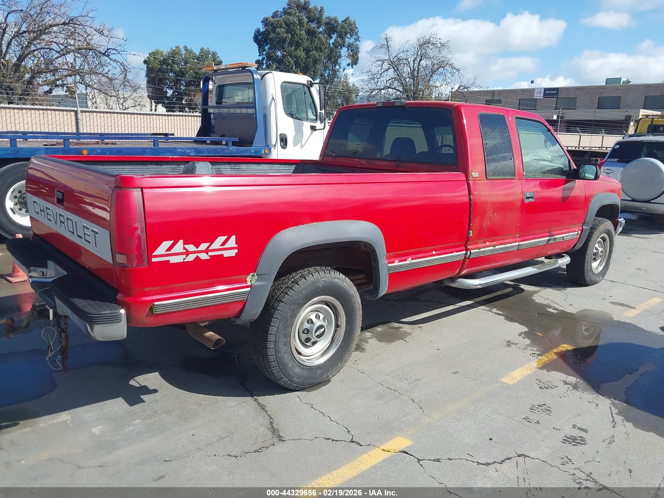 CHEVROLET GMT-400 image 4
