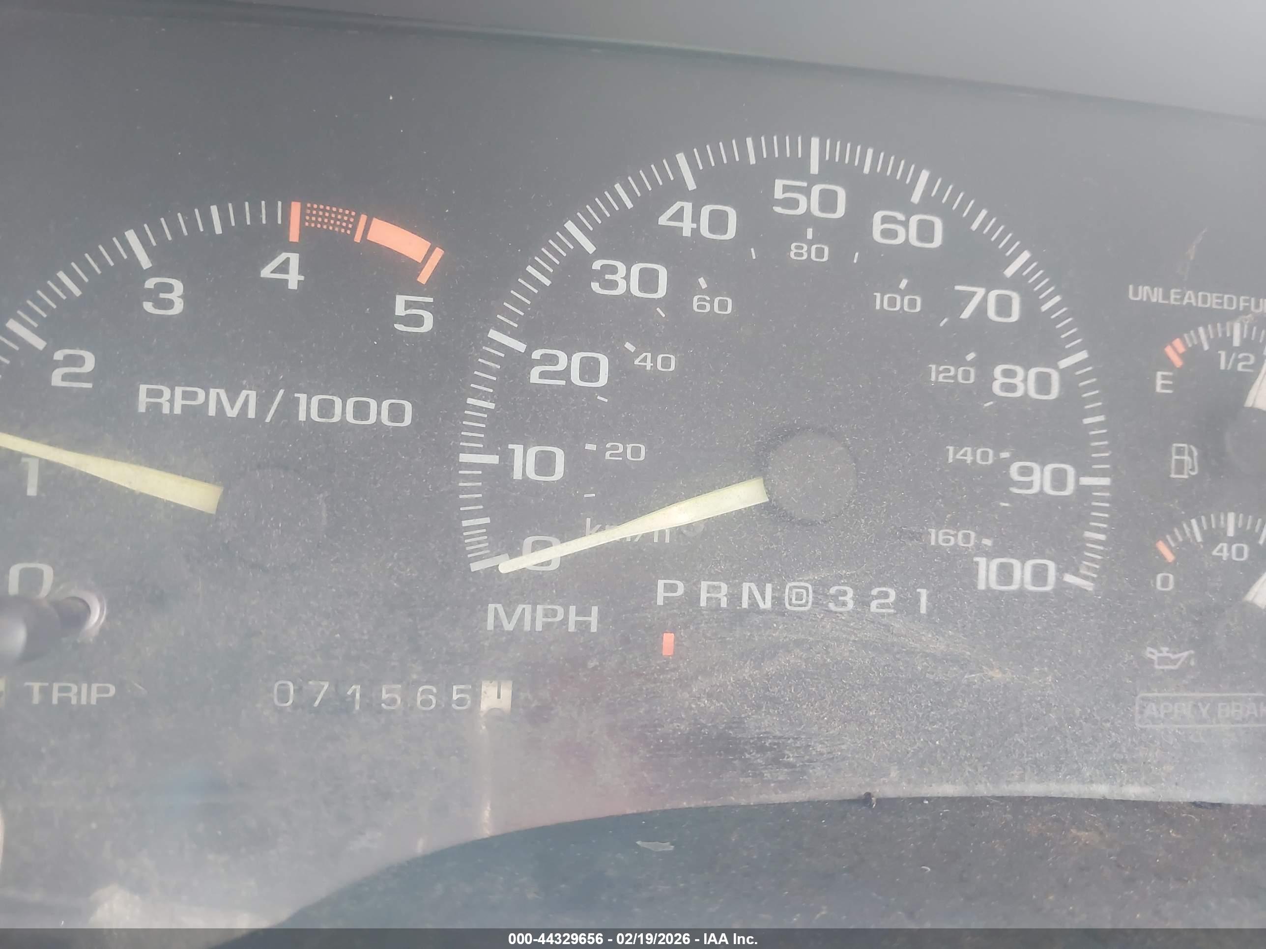 CHEVROLET GMT-400 image 7