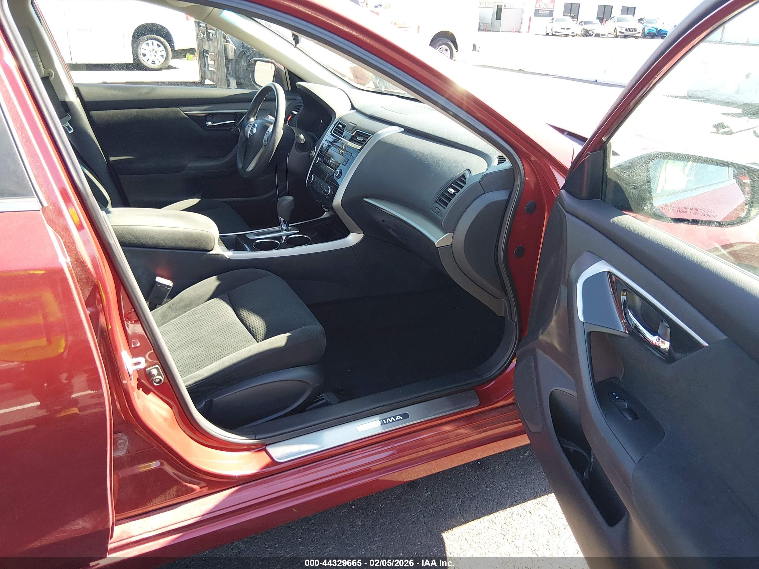 NISSAN ALTIMA image 5