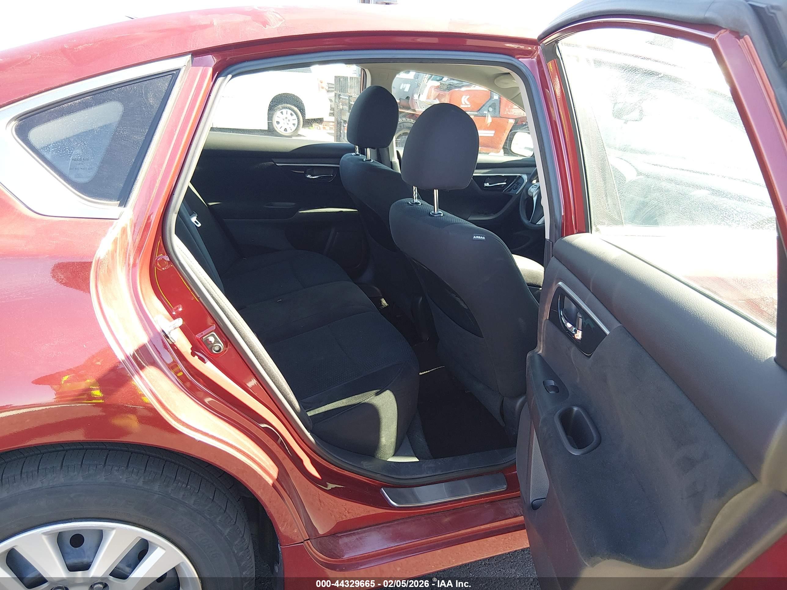 NISSAN ALTIMA image 8